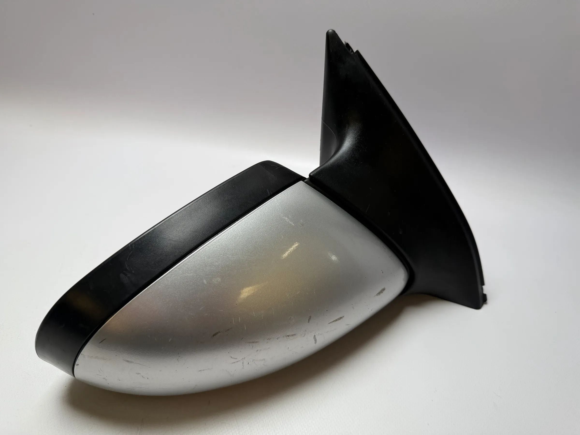 Оригинальное боковое зеркало Opel Omega Caravan 2.0 B с электрообогревом правое 090492214 Auto-veritas