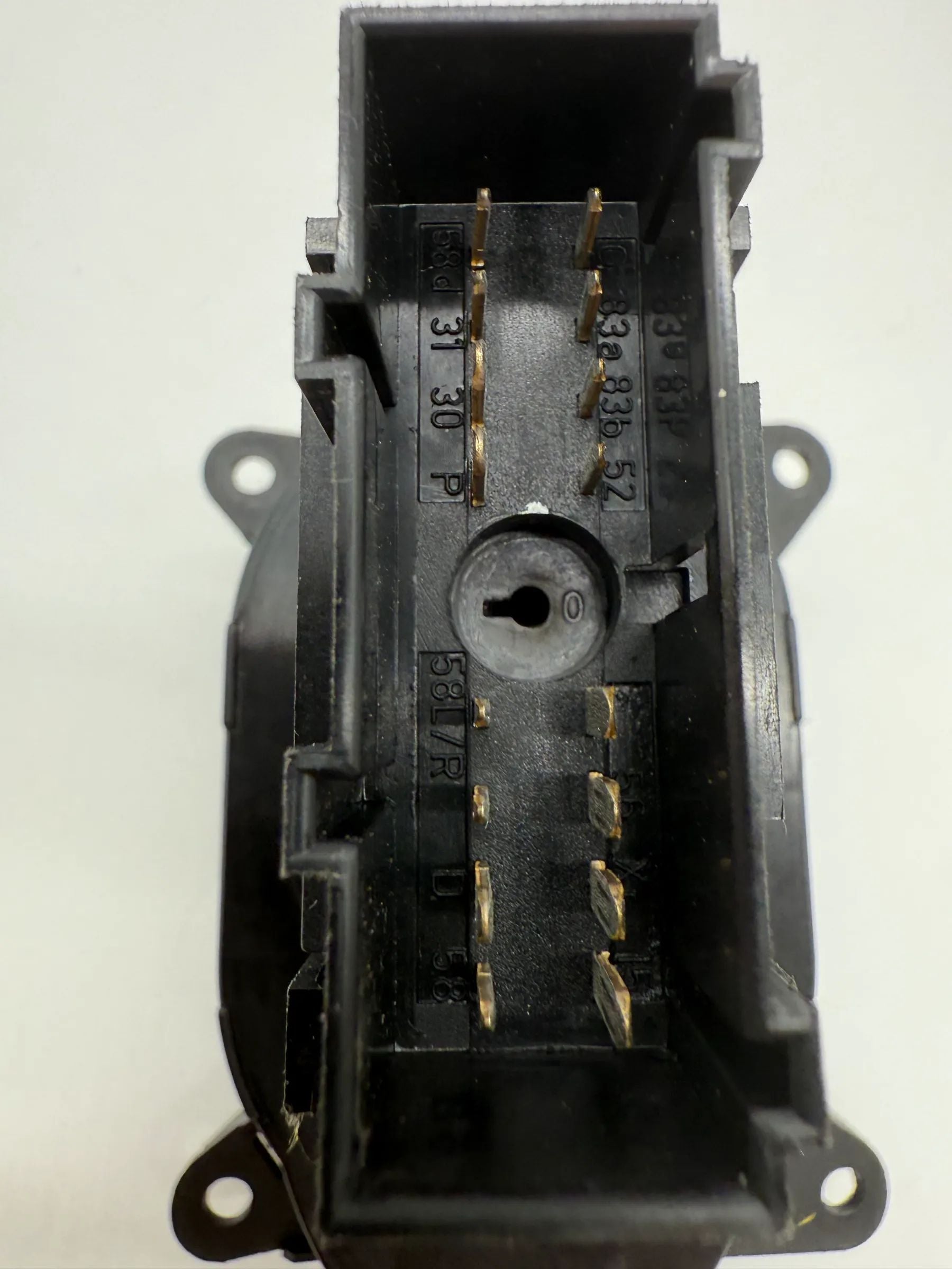 yc1t13a024bb Interruptor de Faro Ford Transit 04052811 050426 A1