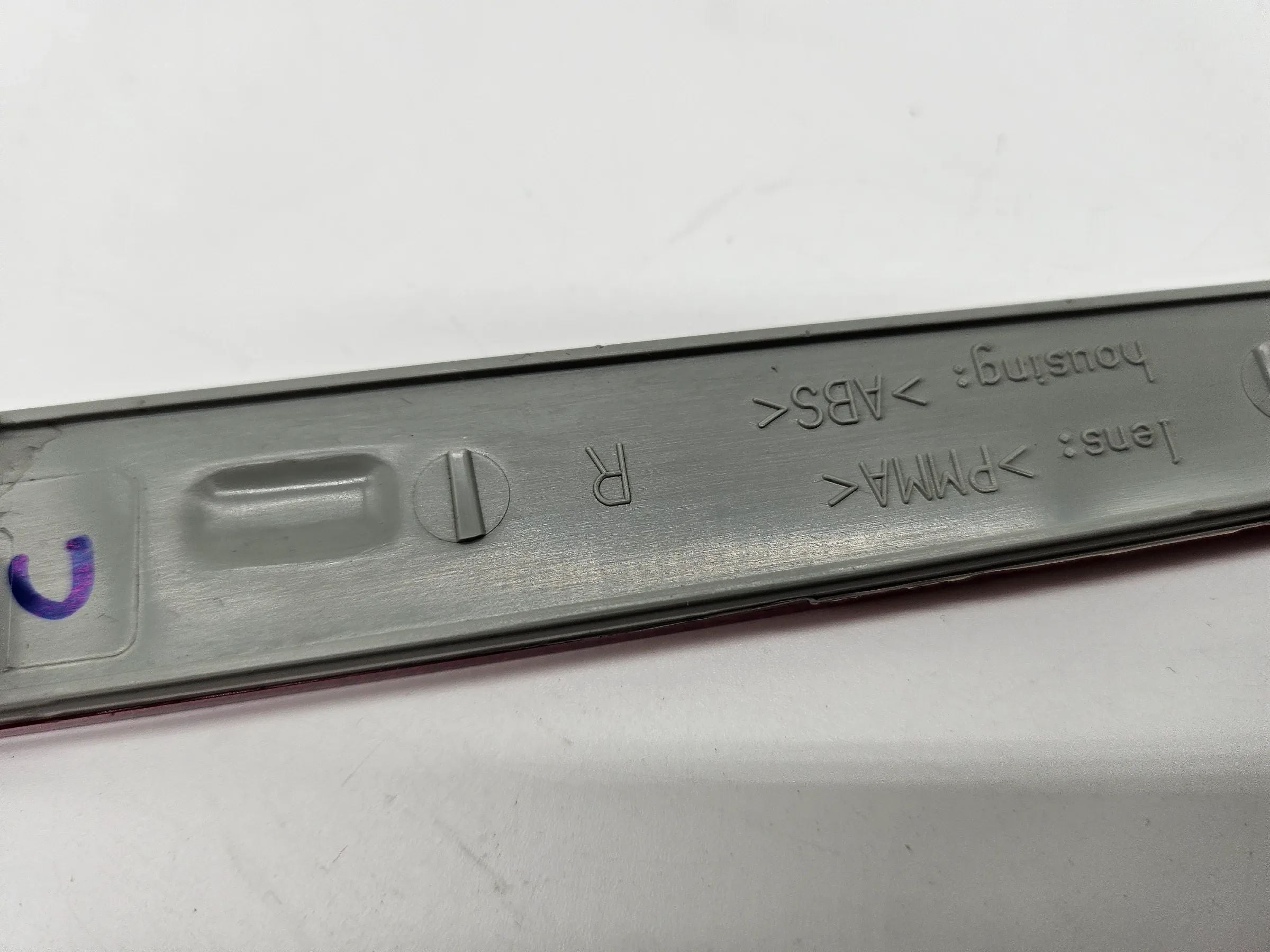 BMW X5 E53 右リア純正トランクリフレクター 6901572