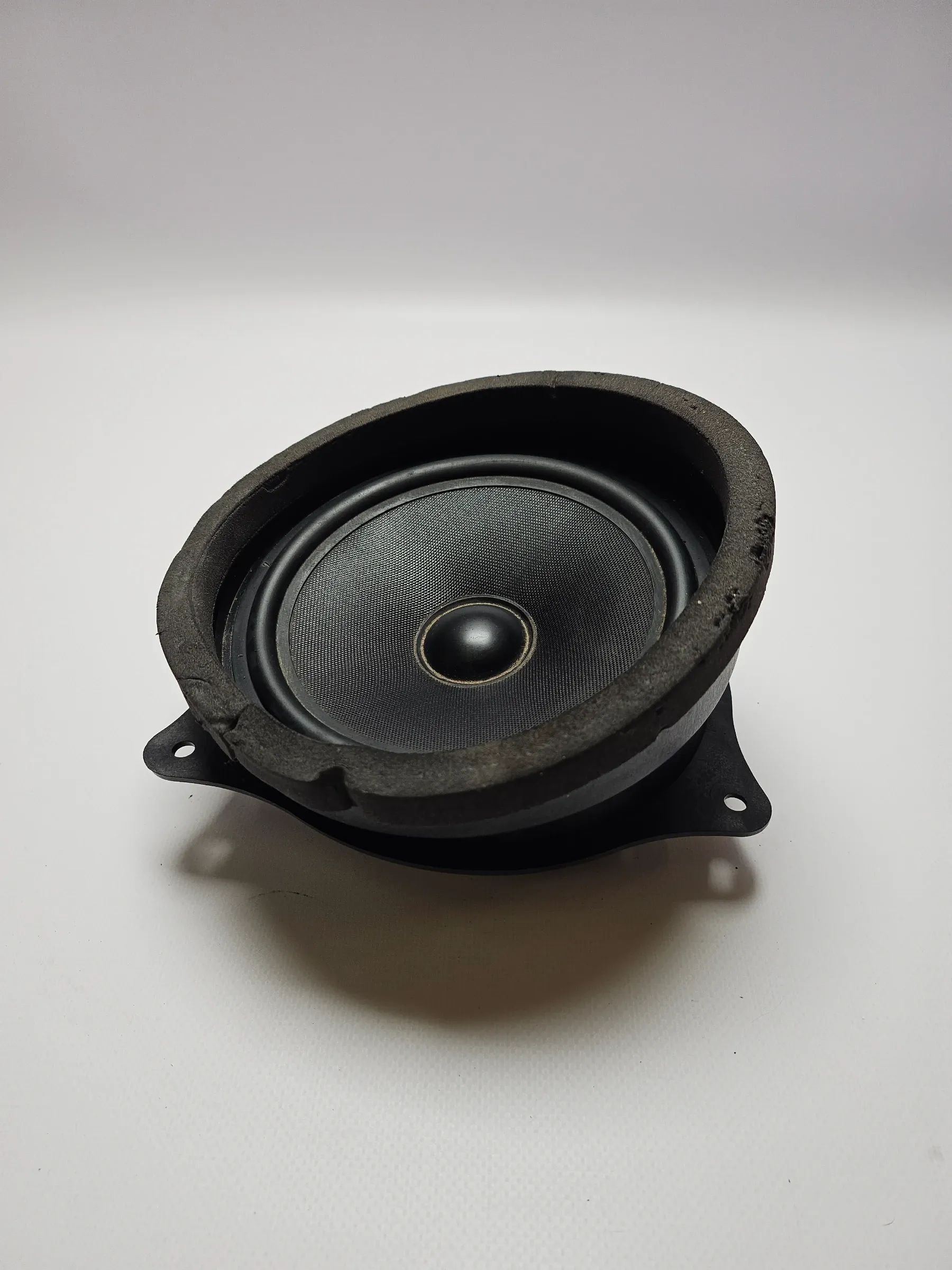 оригинальная акустика BMW E53 X5 задняя левая 8379093