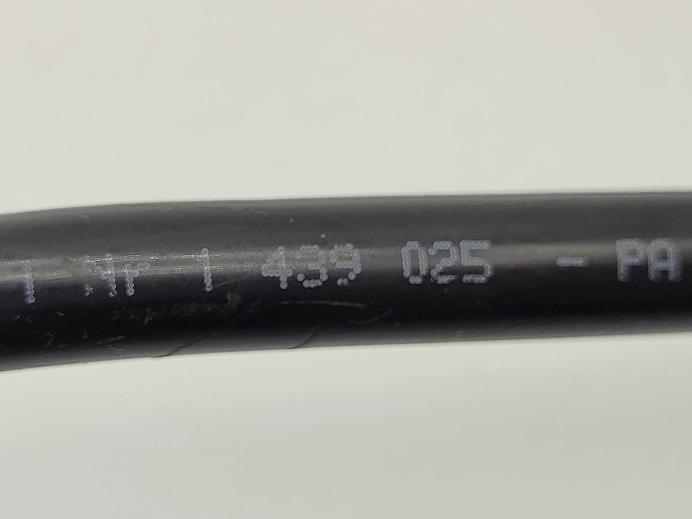 BMW 5/7 E38/E39 Entlüftungsleitung Unterdruck Stück 1436204 Original
