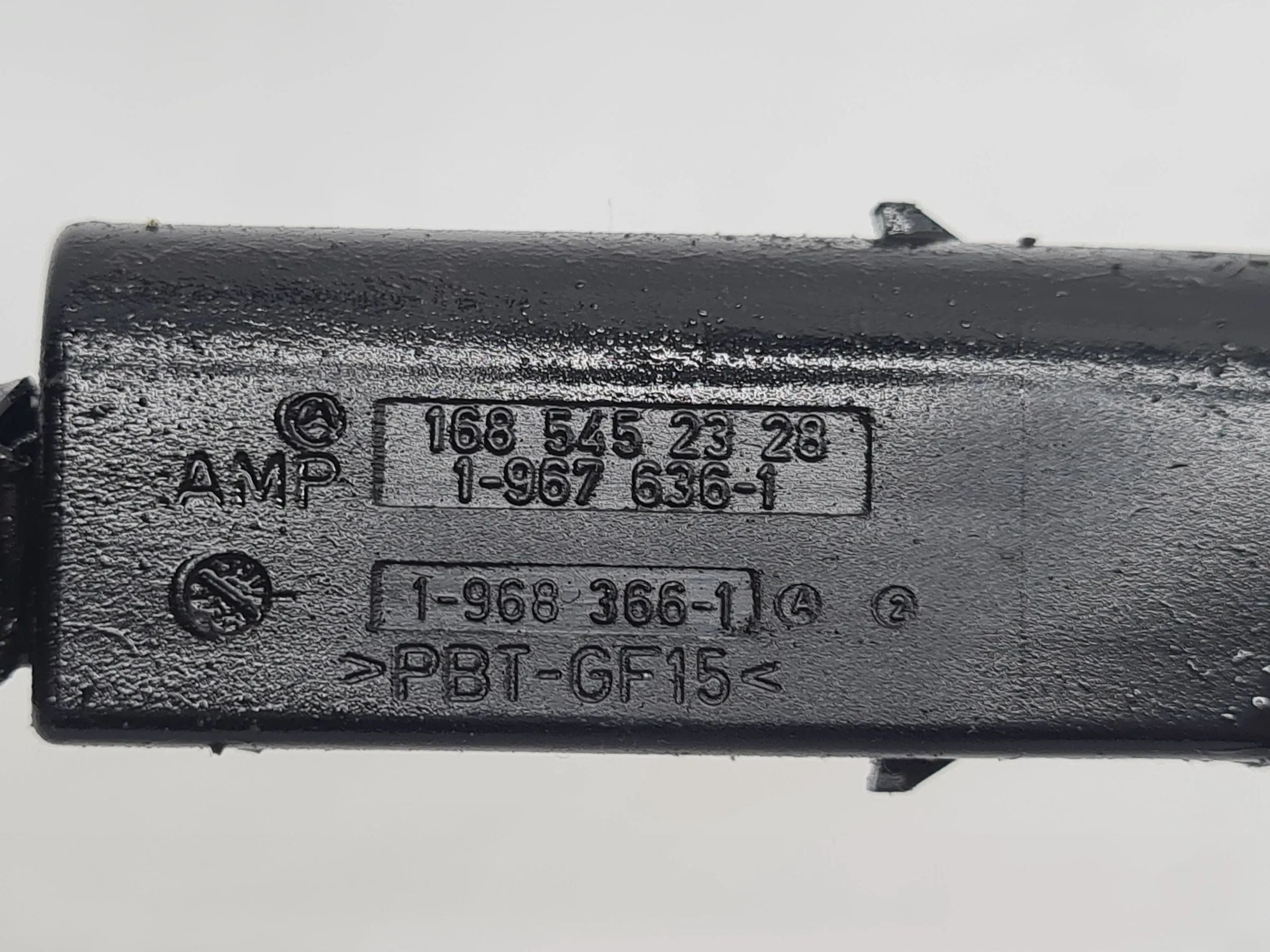 สายหยุดน้ำมันแท้ Mercedes C-Klasse CL203 A1685452328