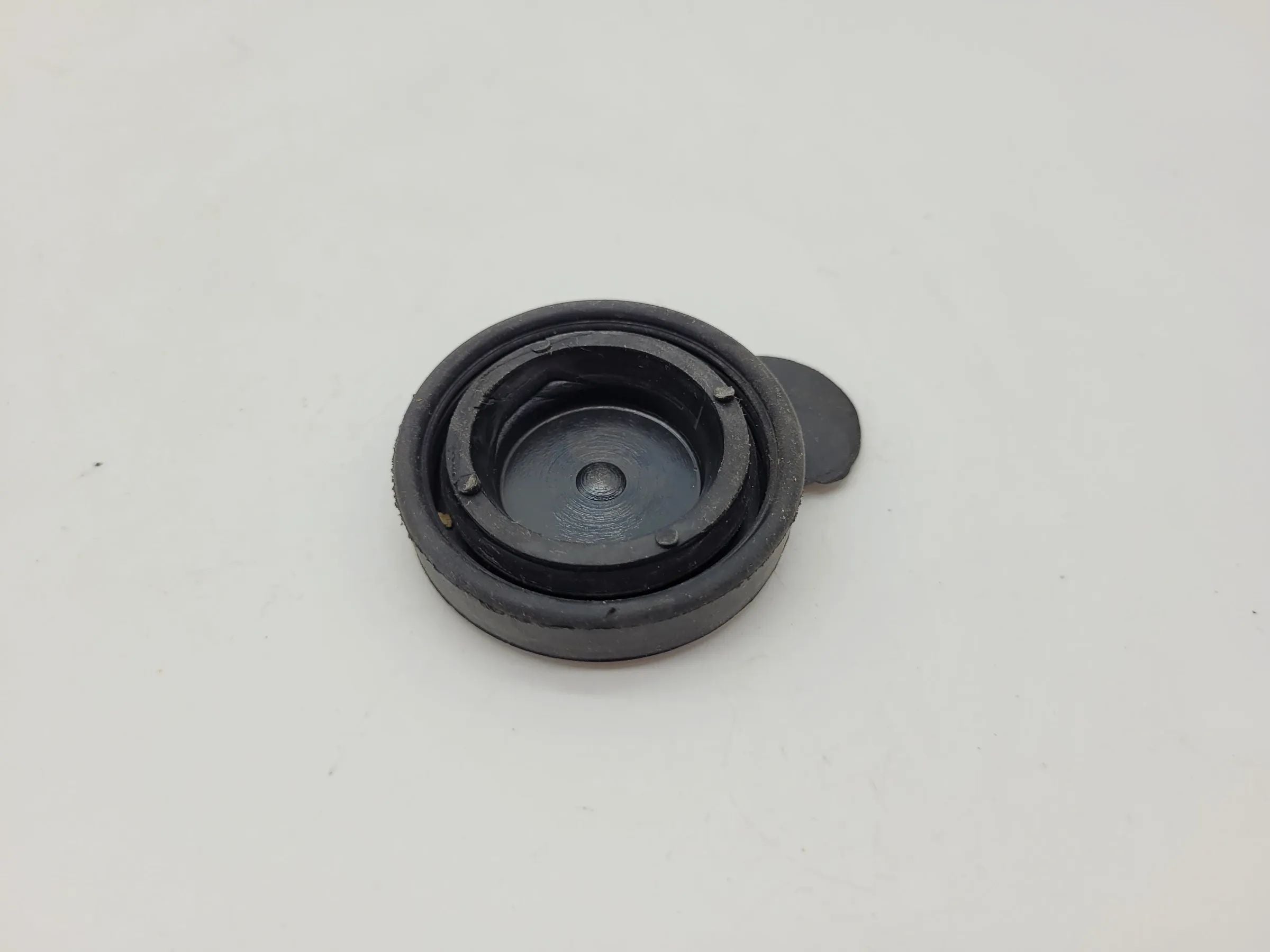 VW FOX 5Z Scheinwerfer Staubkappe Klein L/R 02-441-11A4N2