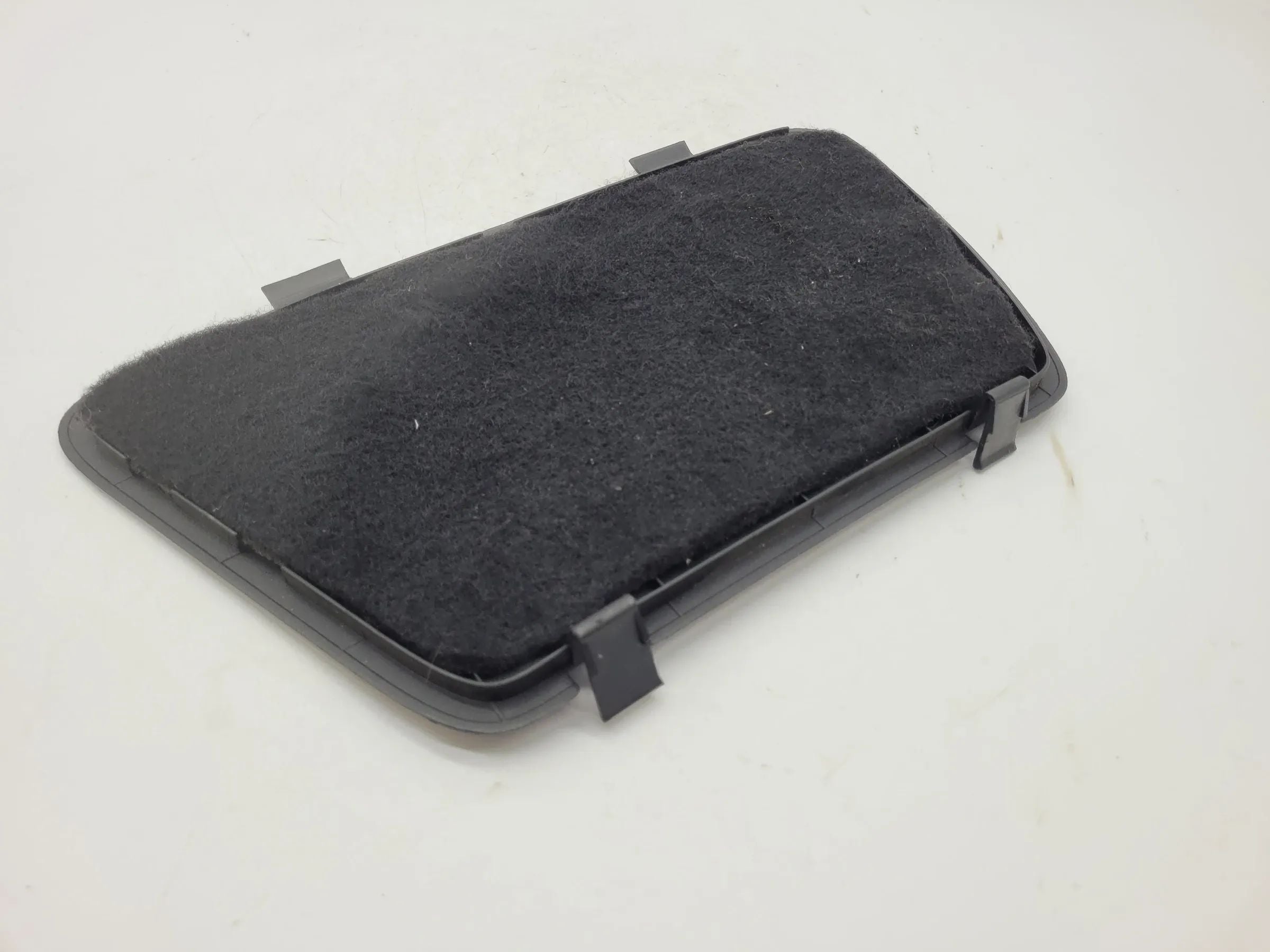ฝาครอบห้องเก็บของท้ายรถ Mini One R50/R53 ของแท้ ฝั่งขวา 51.43-1503472