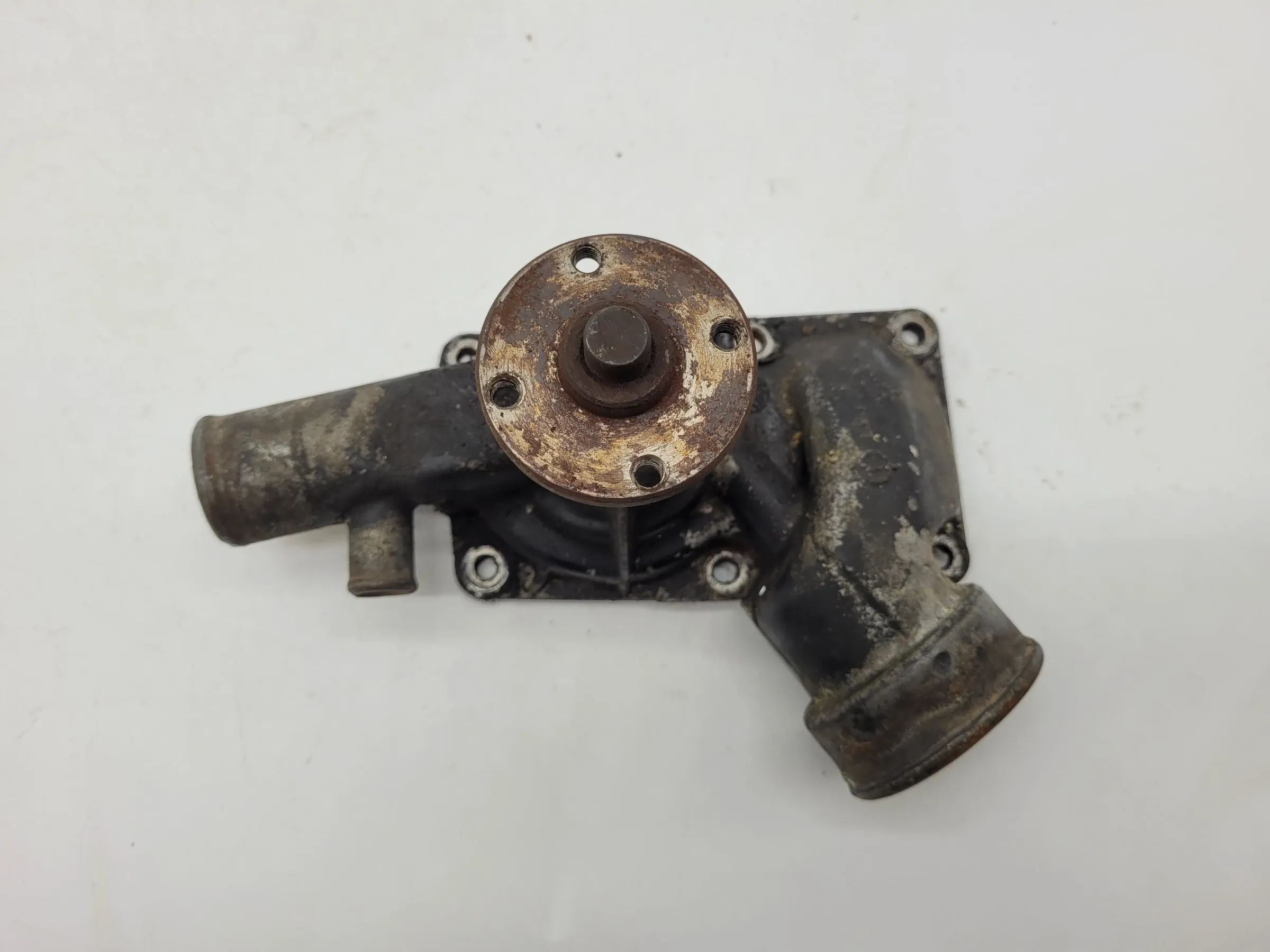 Original Opel Ascona Manta Kadett 1.2 Zylinderkopf Wasserpumpe 9292428