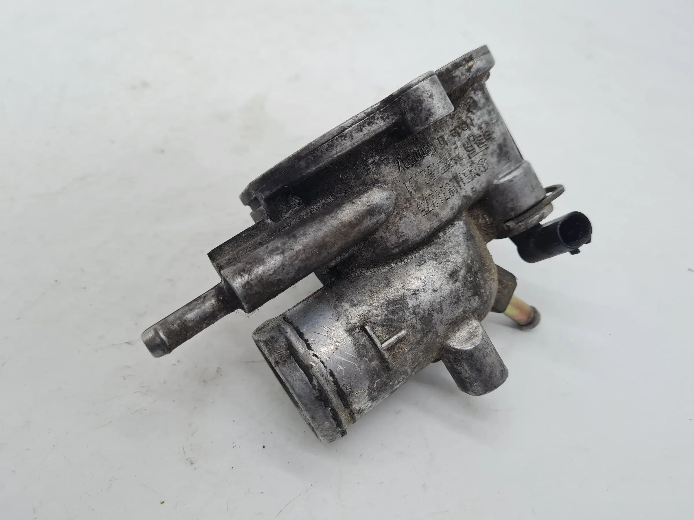Mercedes Sprinter 901 Thermostat Kühlung Rechts A6112031275 Original