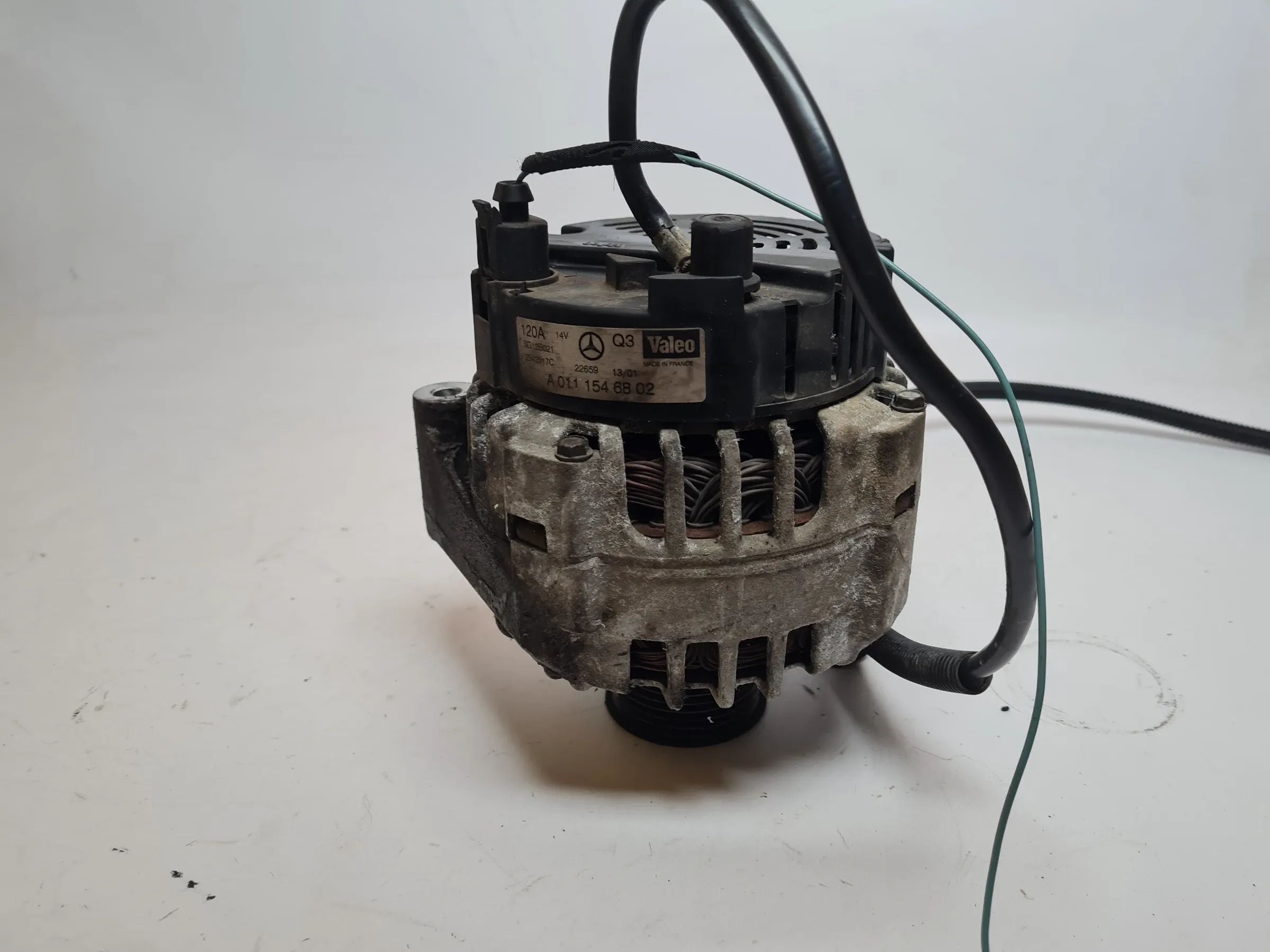मूल मर्सिडीज़ C-क्लास CL203 लिच्टमाशिने जेनरेटर M111.955 A0111546802