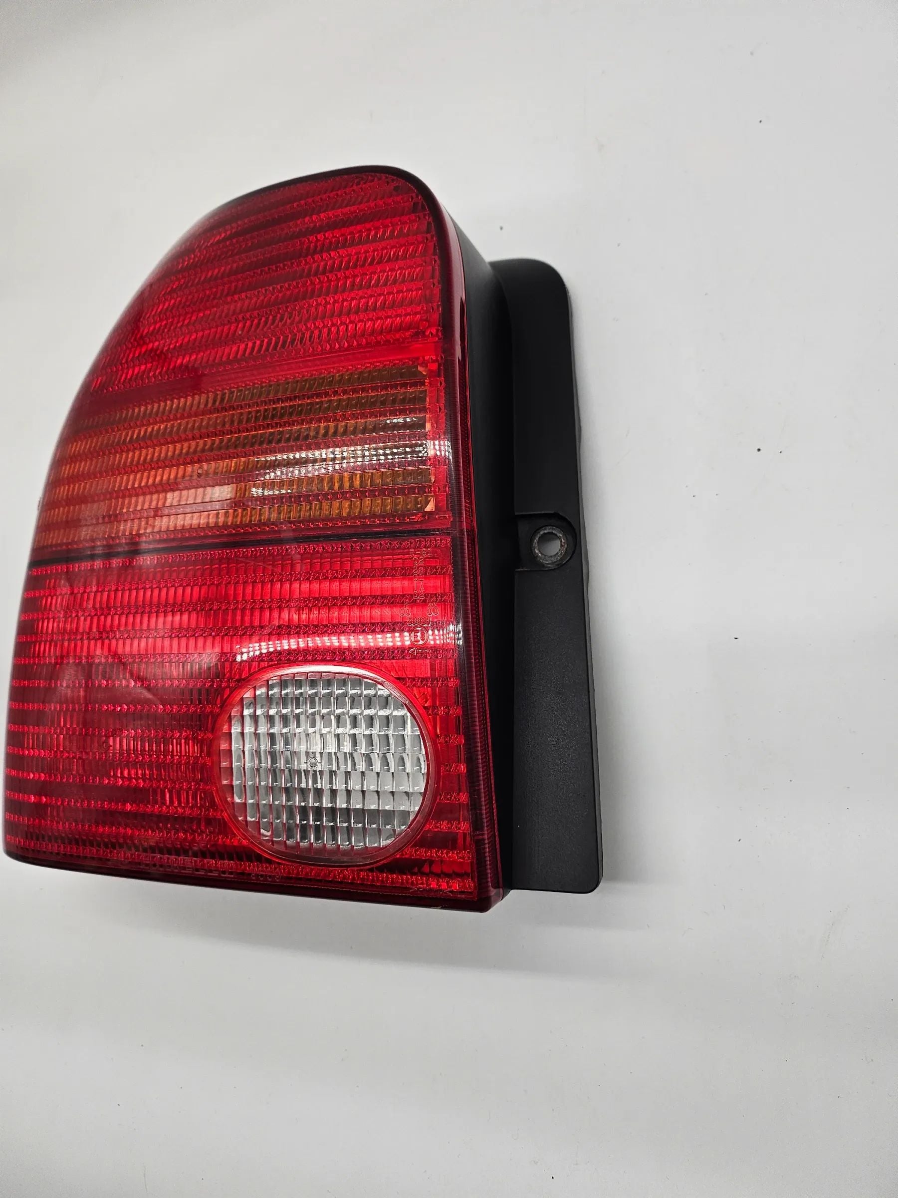 Original VW Lupo 6E1,/6X1 rear light tail light left Carello 38030748 / 9559 