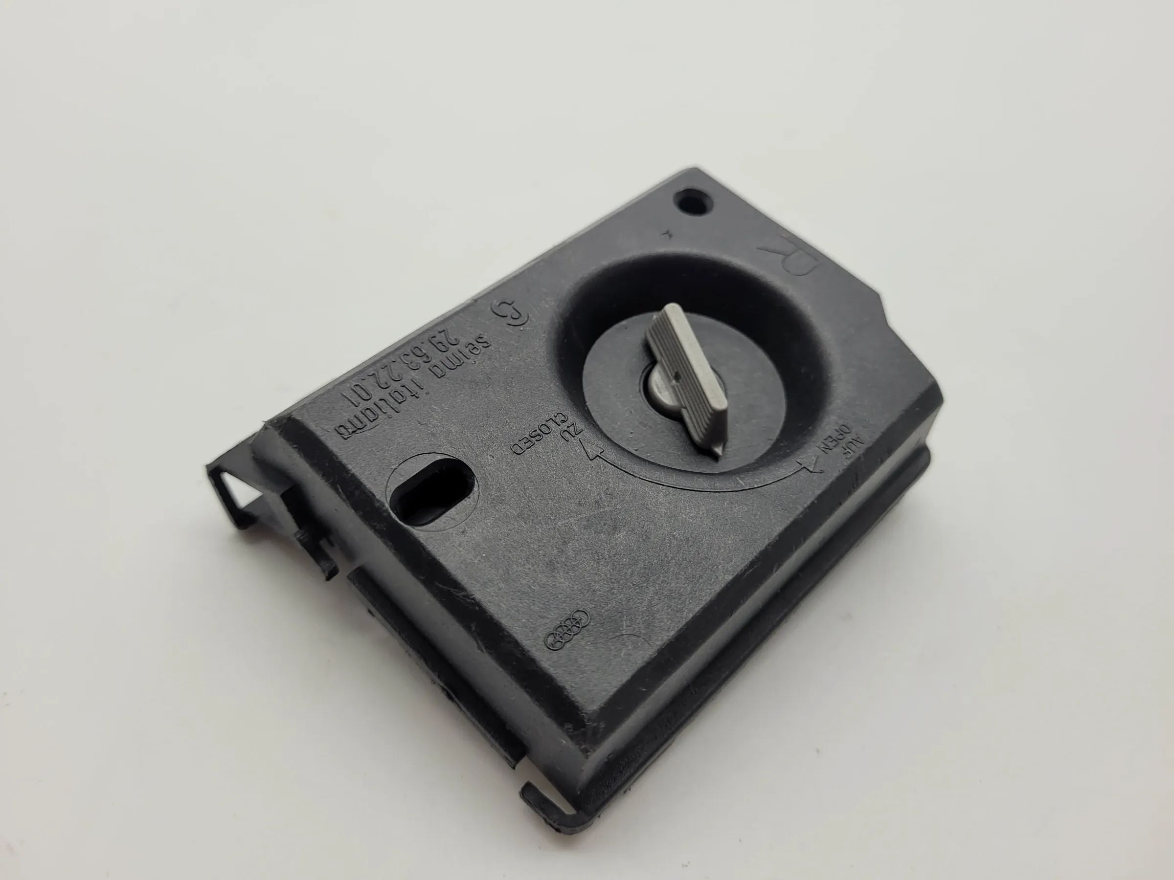 Original Audi A80 Rückleuchte / Rücklicht Lampenträger Rechts 29.63.22.01