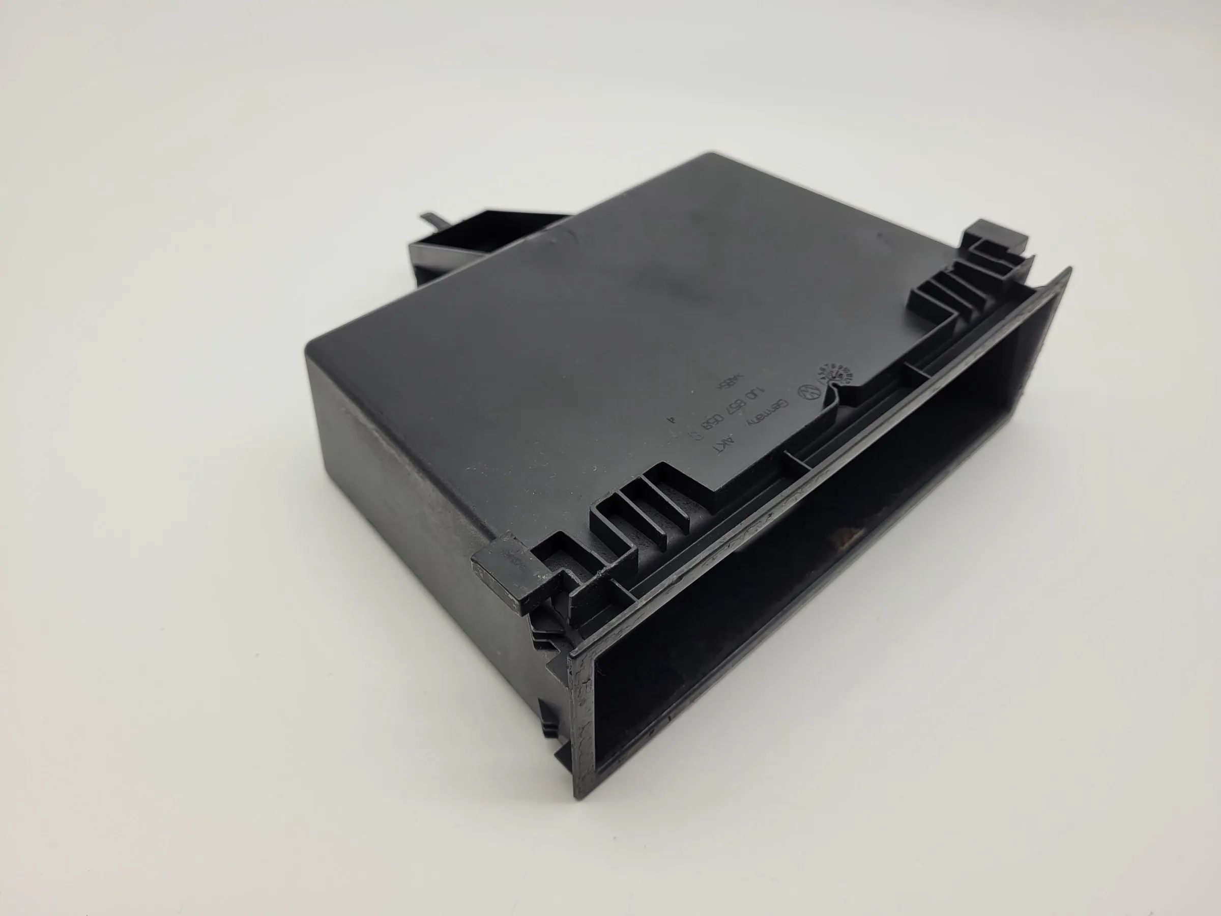 Original VW Golf IV 4 (1J5/1J1) Ablagefach Ablage Mittelkonsole 1J0857058B