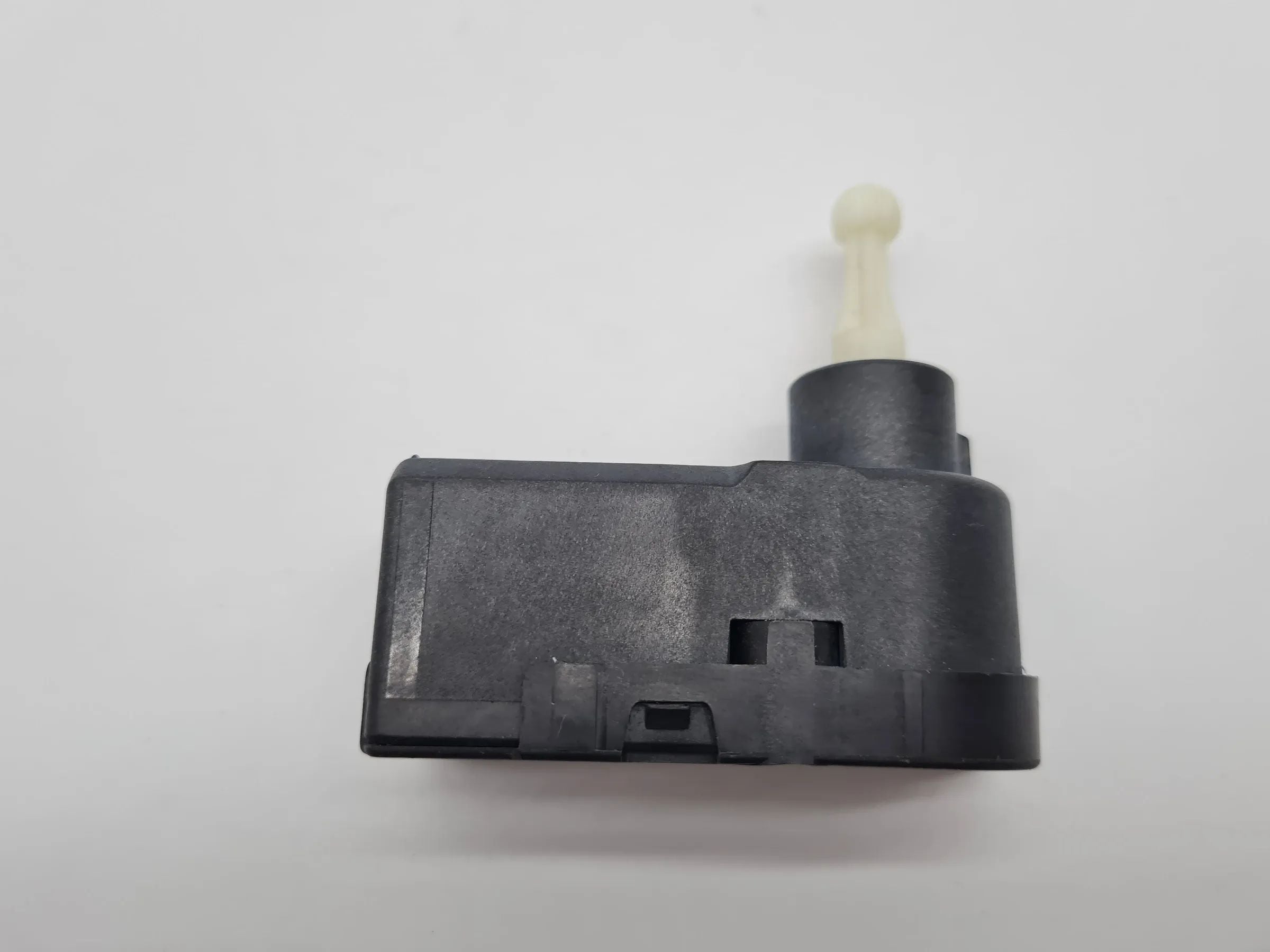 Original Ford Fiesta IV (JA/JB) Stellmotor Scheinwerfer LWR L/R 97BG 13K198 AA