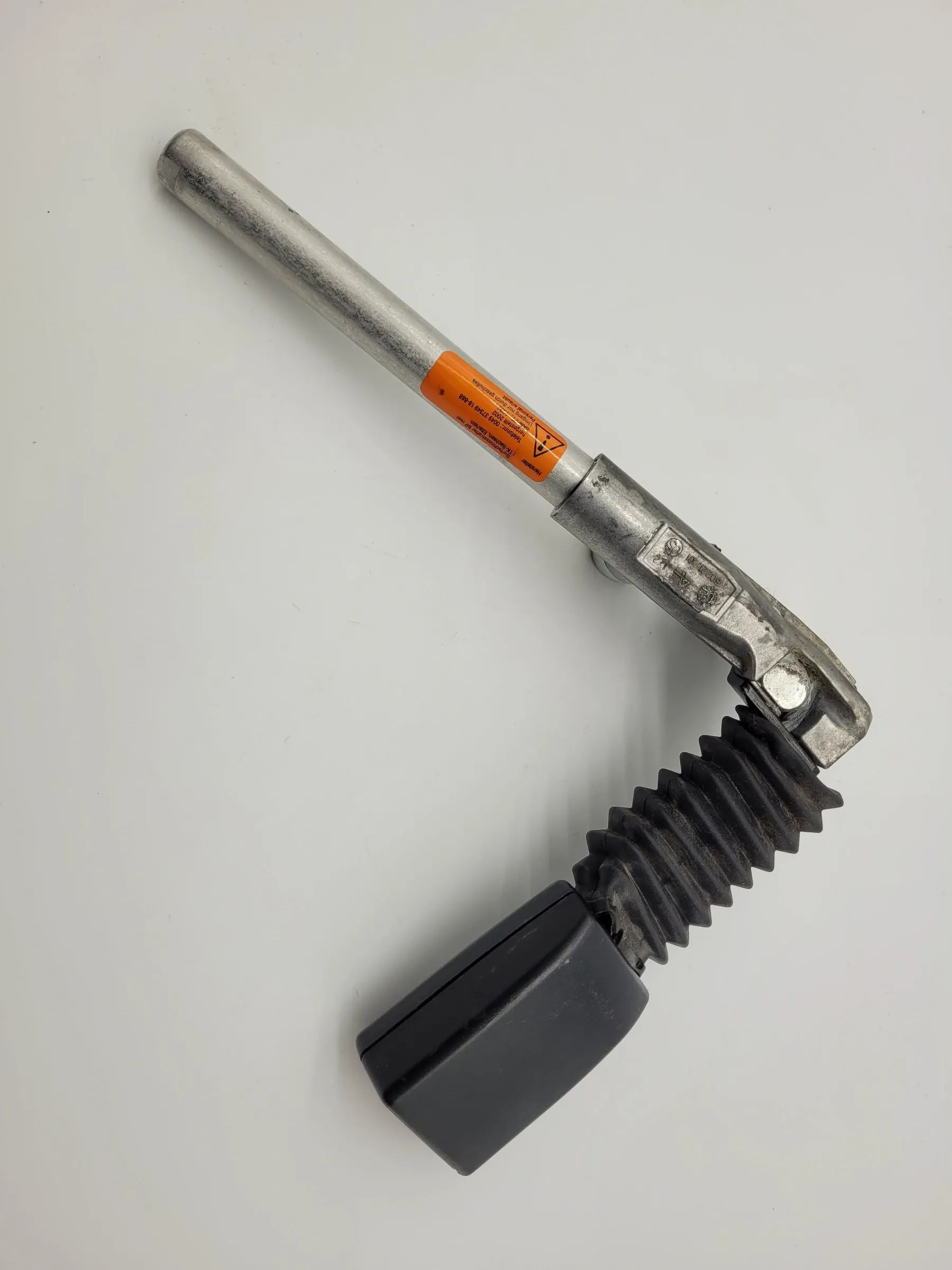 Original Mercedes-Benz C-Klasse Sicherheitsgurt / Gurtschloss Links A2038601769