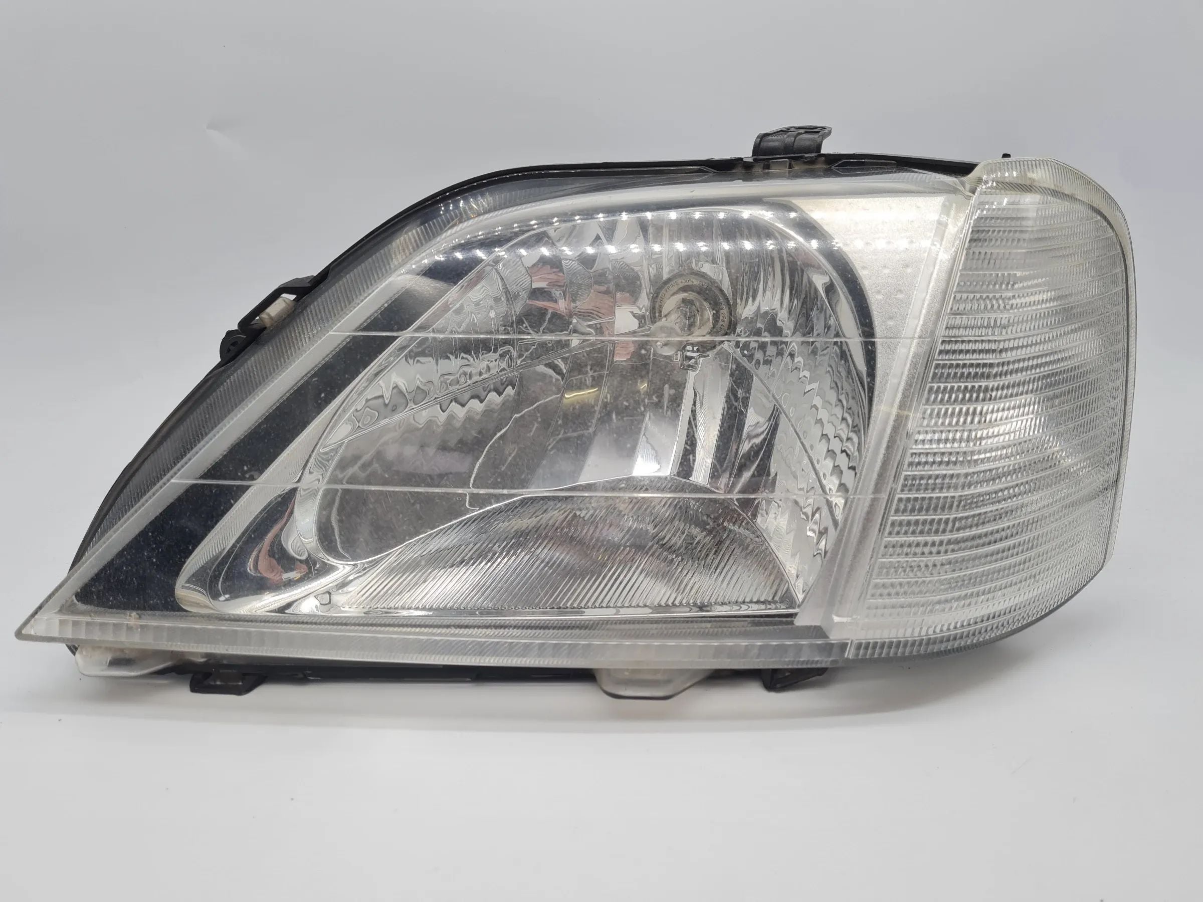 Original Renault/Dacia Logan (LS) Frontscheinwerfer Leuchte Links 8200211005