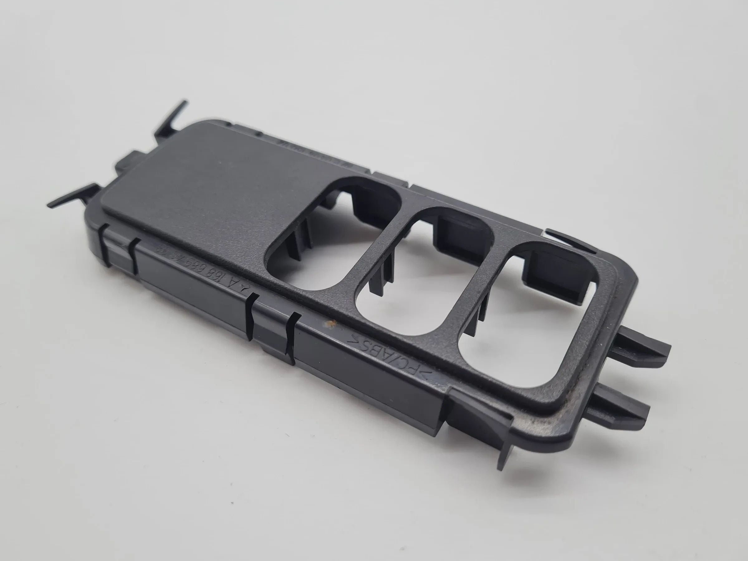 Original Mercedes-Benz A-Klasse (W168) Rahmen Blende Einparkhilfe A1685450191