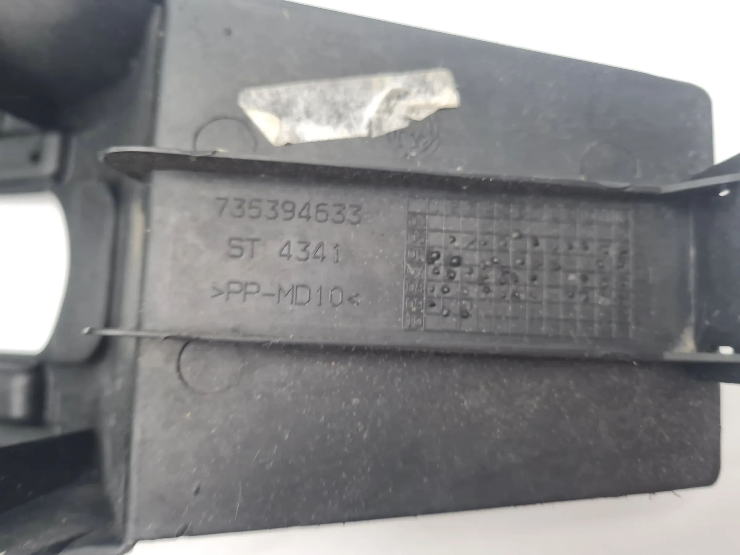Original Fiat Punto Grande (199) Verkleidung Ablage Mittelkonsole 735394634