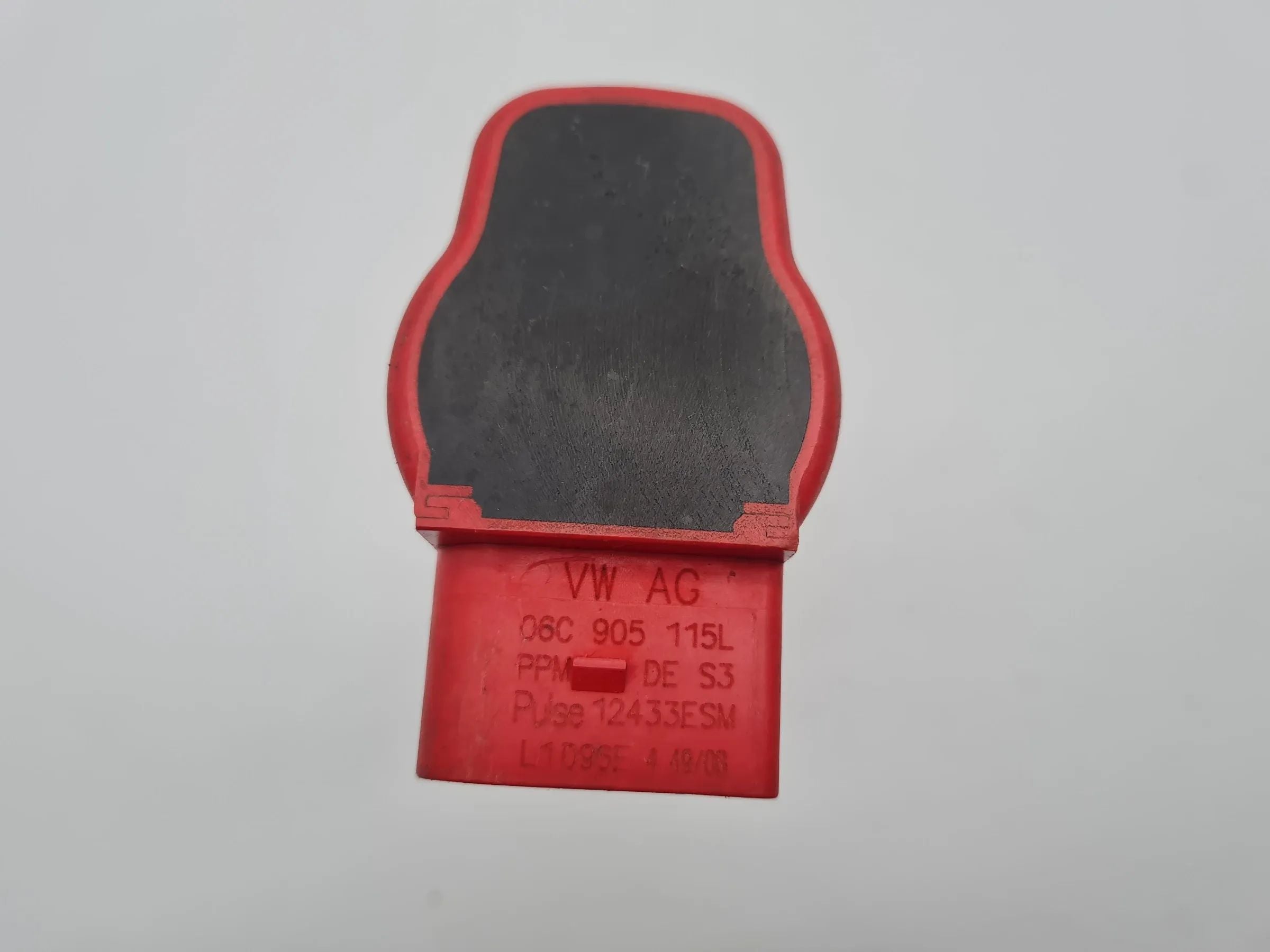 Original Audi A4/A6 (B6,8E) / (C5,4B) Zündspule 06C905115L