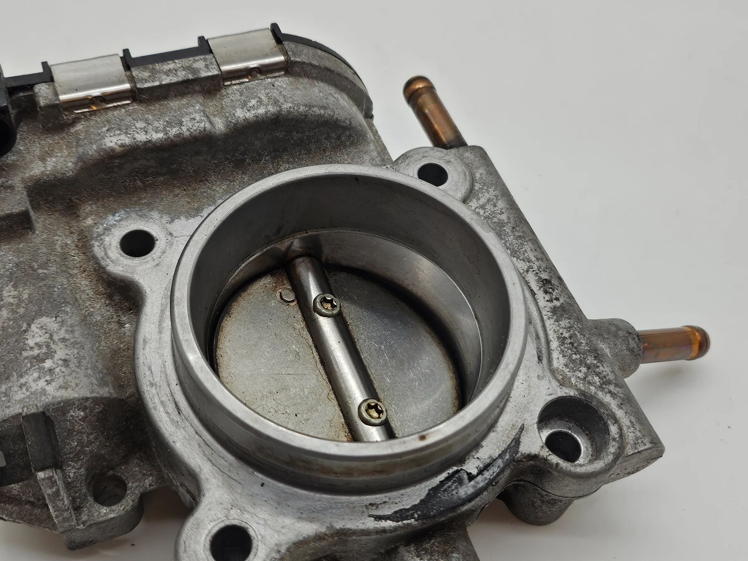 Original Mercedes W203  2,0 Benzin  Drosselklappe  A1111410225 Bosch 0280750067