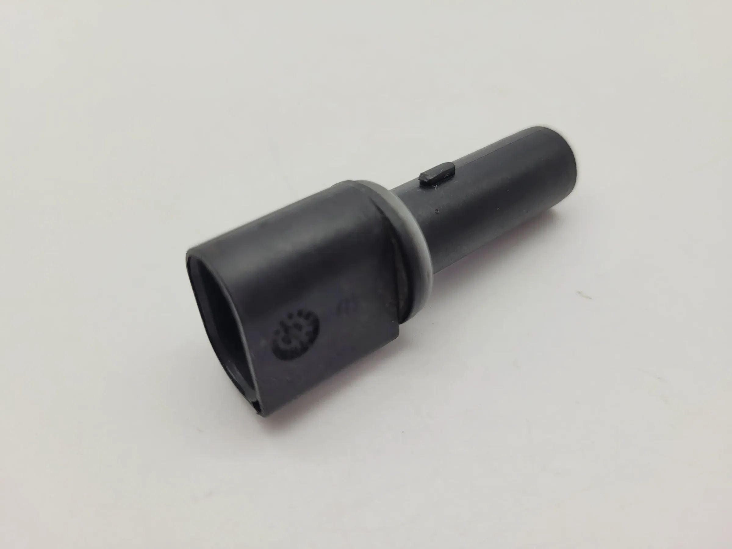 Original BMW 3er (E46) Lampenfassung Standlicht L/R 63.12-6 910 955 / 56