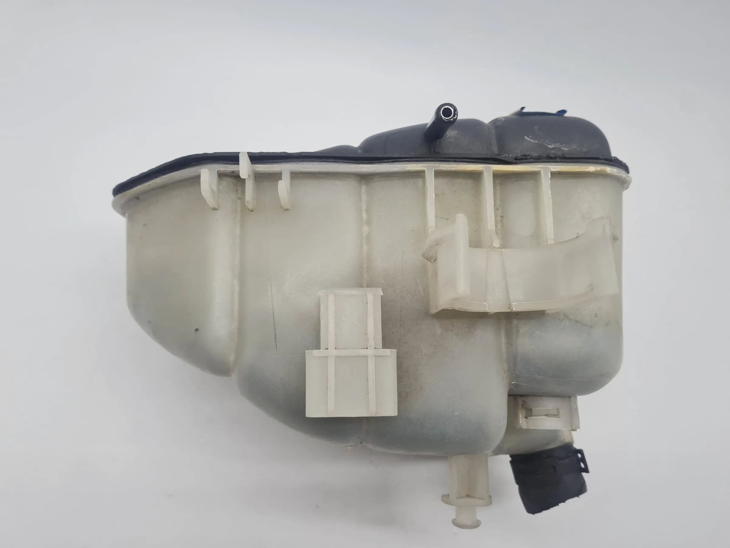 Original Mercedes-Benz C-Klasse (W203) Ausgleichsbehälter Kühlmittel A2035000049