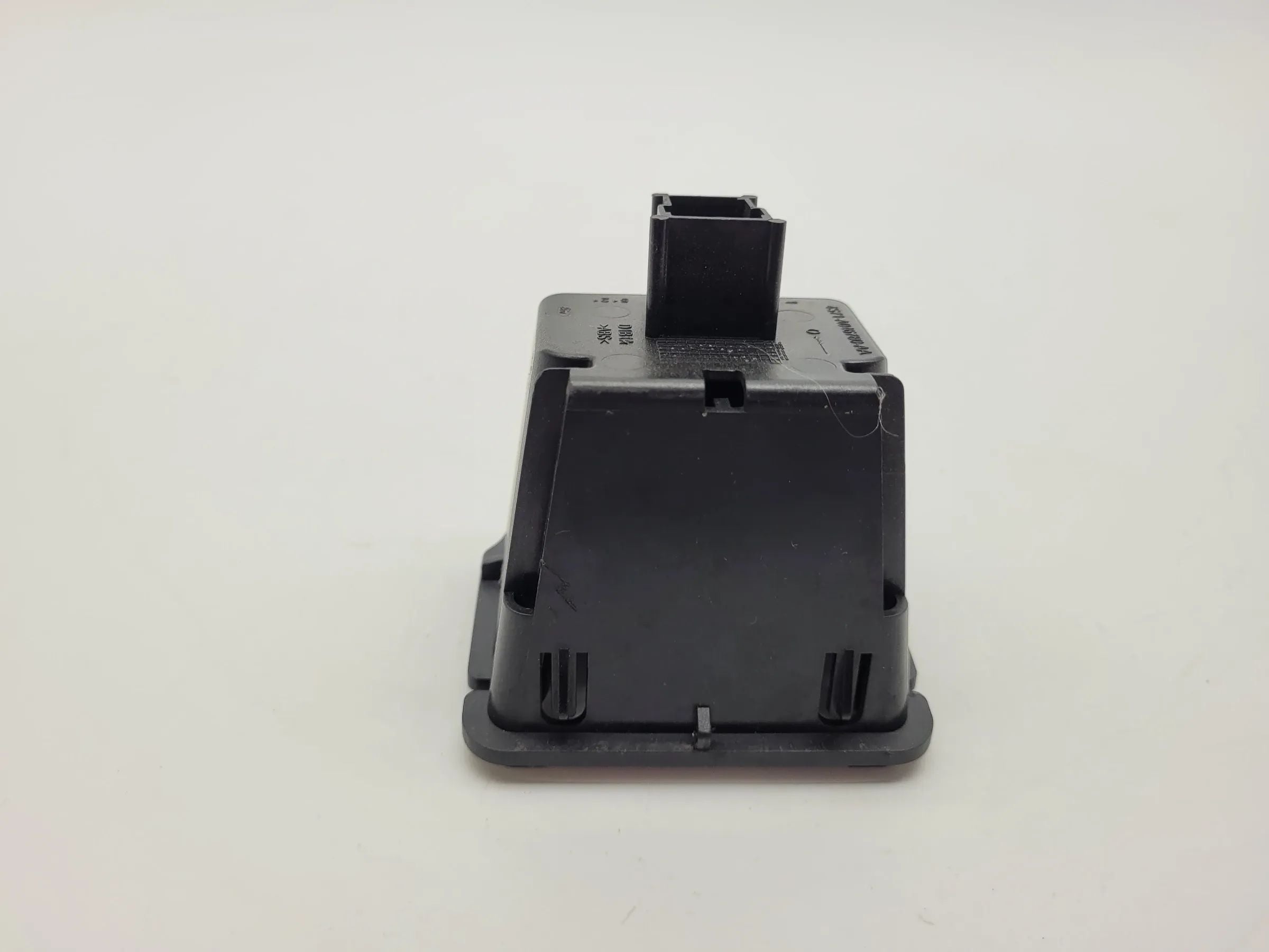 Original Ford Mondeo III 3 (B5Y) Ablage / Münzfach ,4S71-A046780-AA