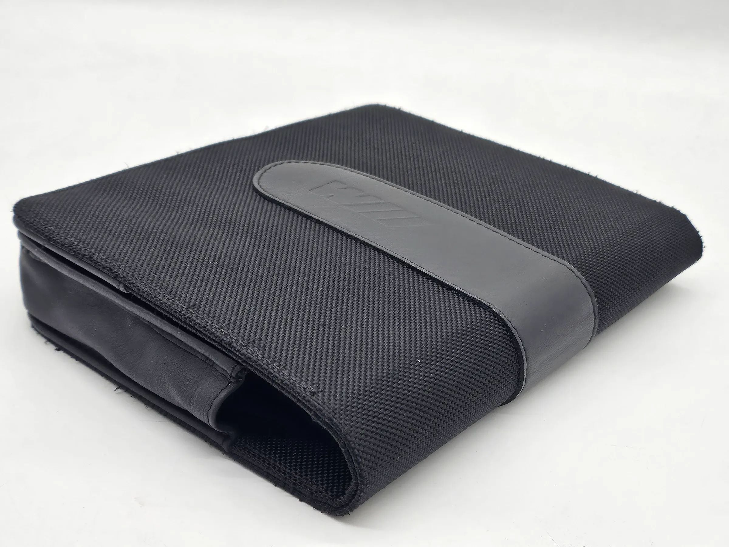 宝马 M3 F80 M4 F82 原厂车载文件夹 织物真皮 黑色