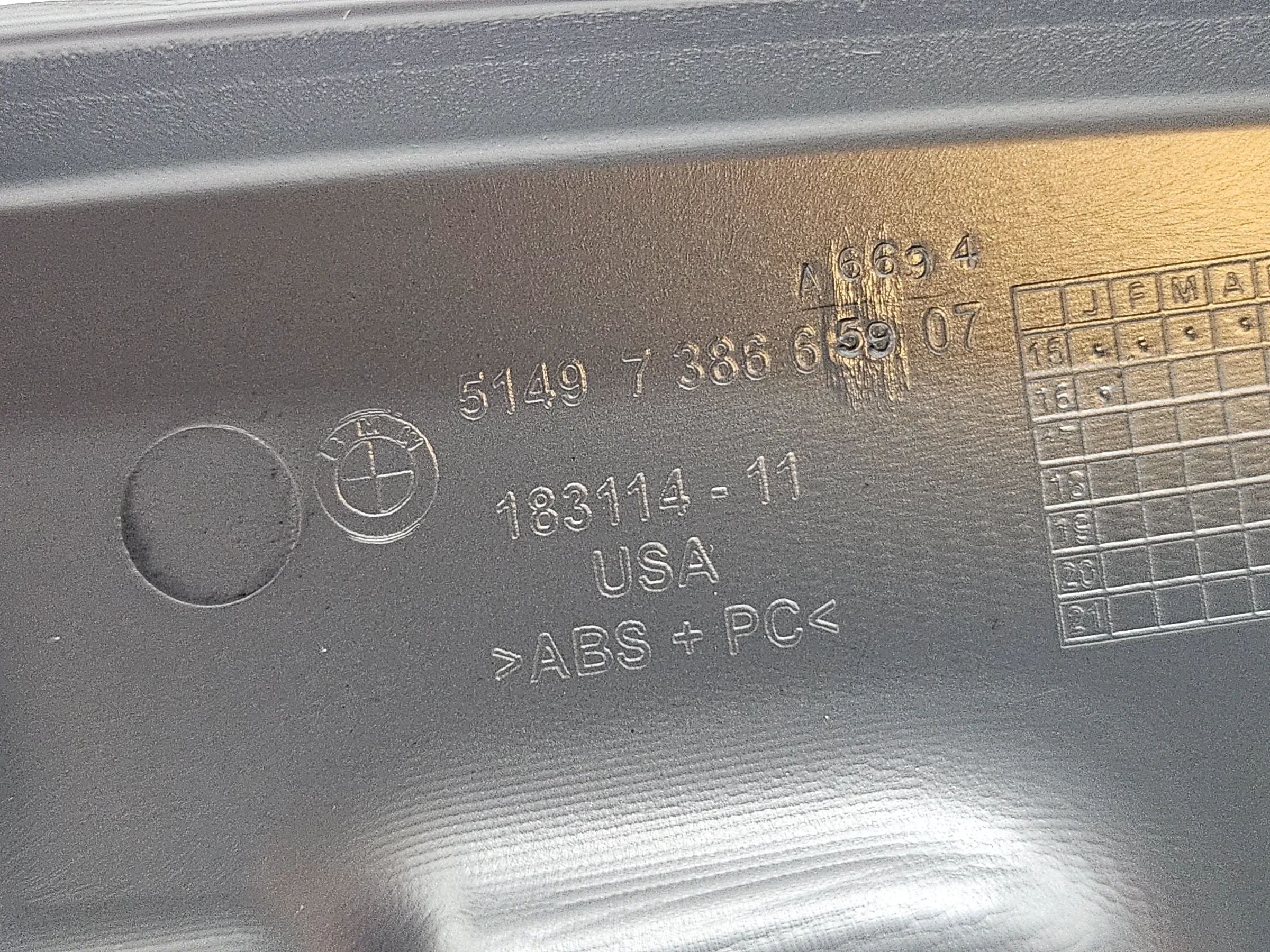 Original BMW F16 X6 F86 Blende Wasserrinne links  7386659 51497386659