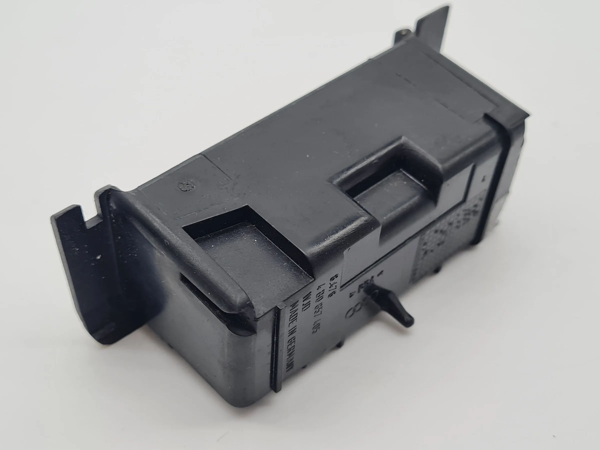 Original Audi A6 (4B) Aschenbechereinsatz 4B0857405