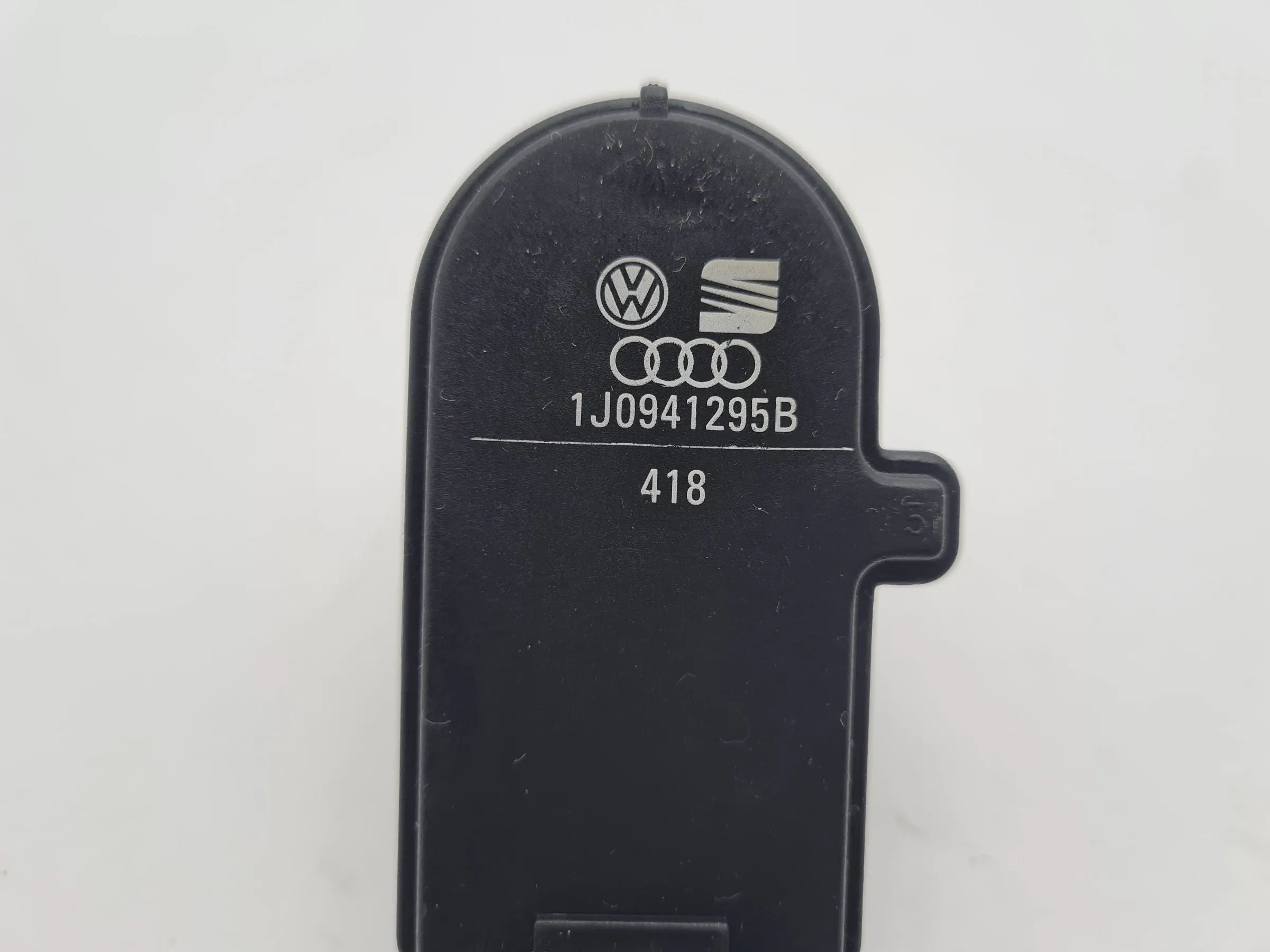 Original VW Golf IV (1J5/1J1) Leuchtweitenregulierung LWR L/R 1J0941295B