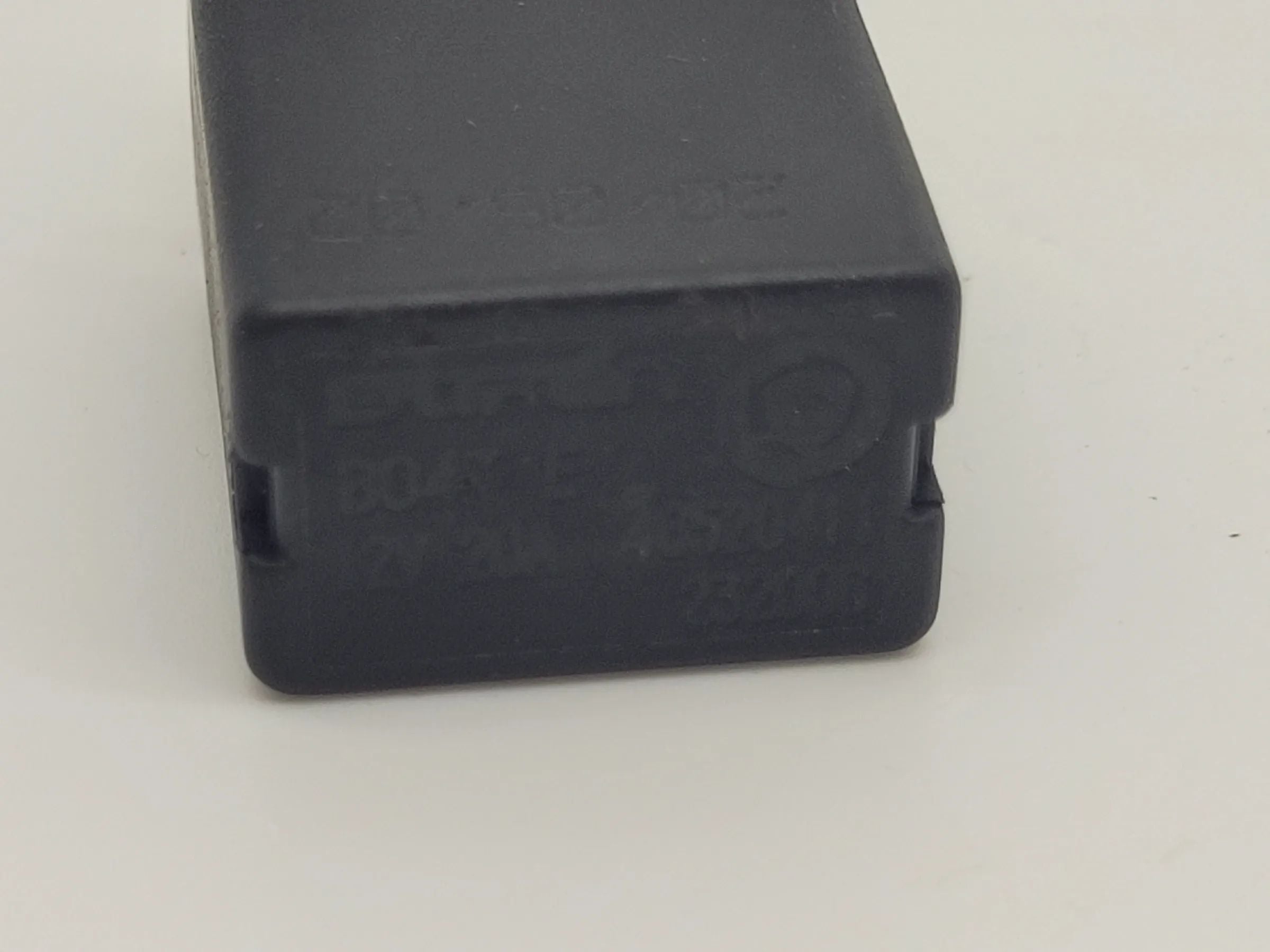 Original Fiat Alfa Romeo/Fiat/Jeep/Lancia Relais Fernschalter 46520411 / 232006