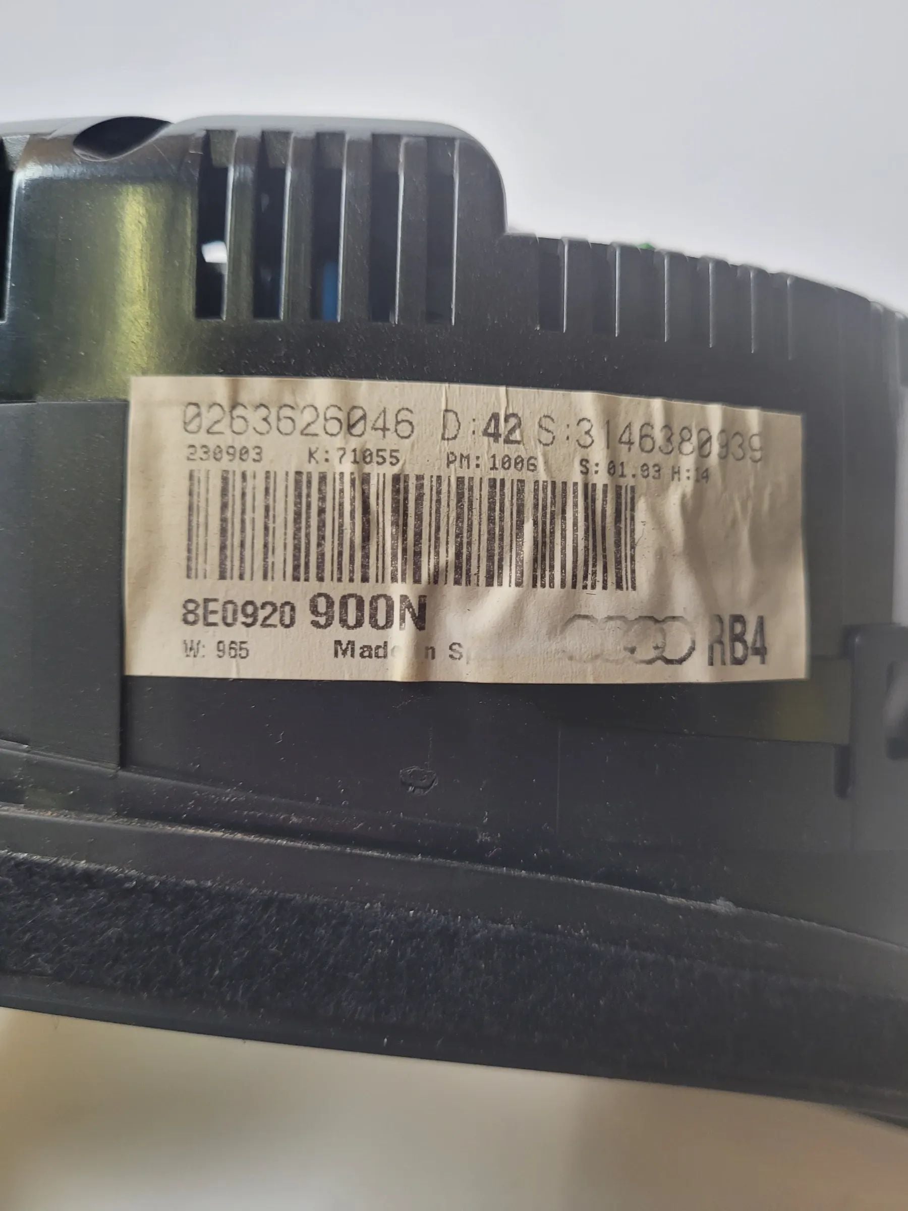 Original Audi A4 (8E/B6/B7) Tacho/Kombiinstrument 8e0920900n
