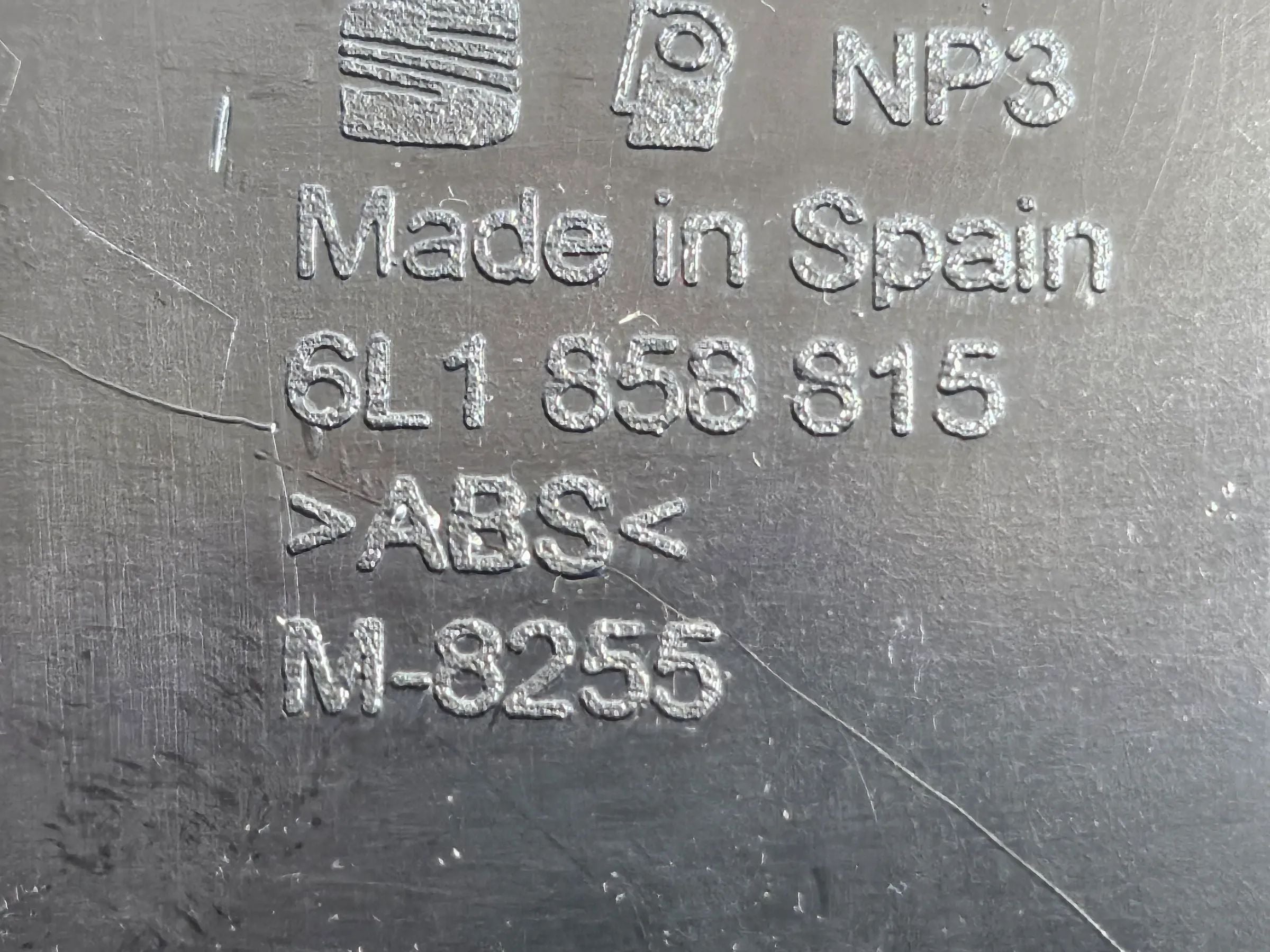 Oryginalny Seat Ibiza 6L ABY Schowek na Wkład Przełącznik 6L1858815