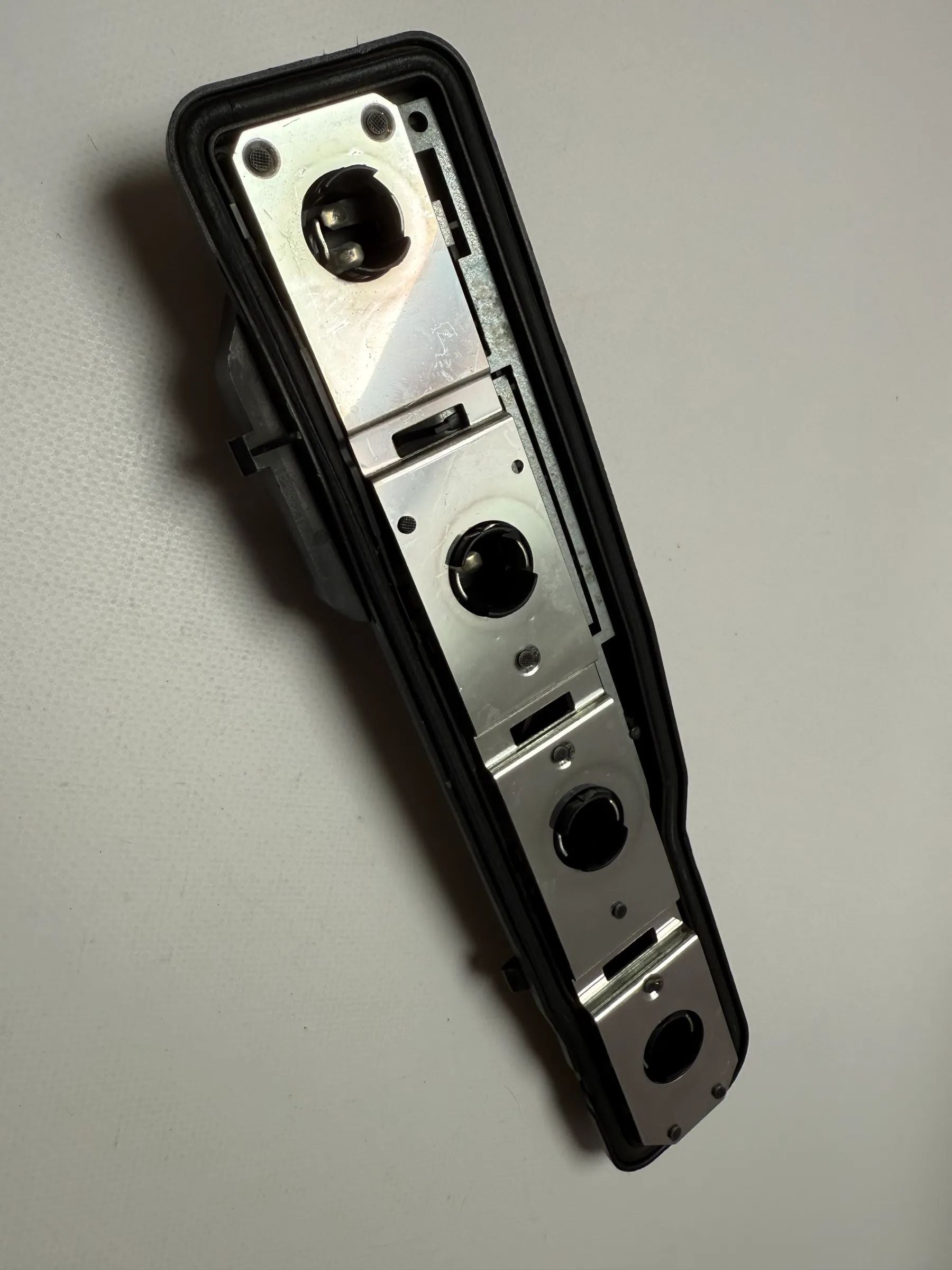 Original Astra G lamp holder rear light rear left 393.203 