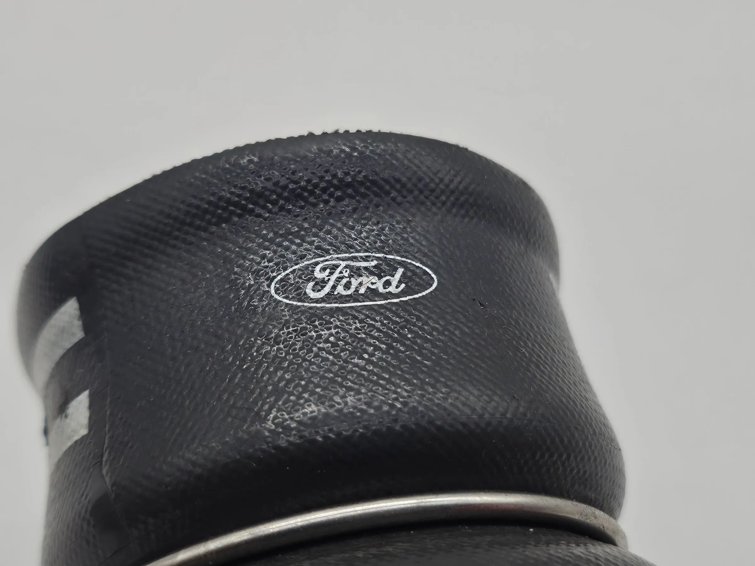 Orig Ford Focus 1 1,8D 66KW przewód powietrza doładowującego przewód turbiny przewód XS4Q6N650AF