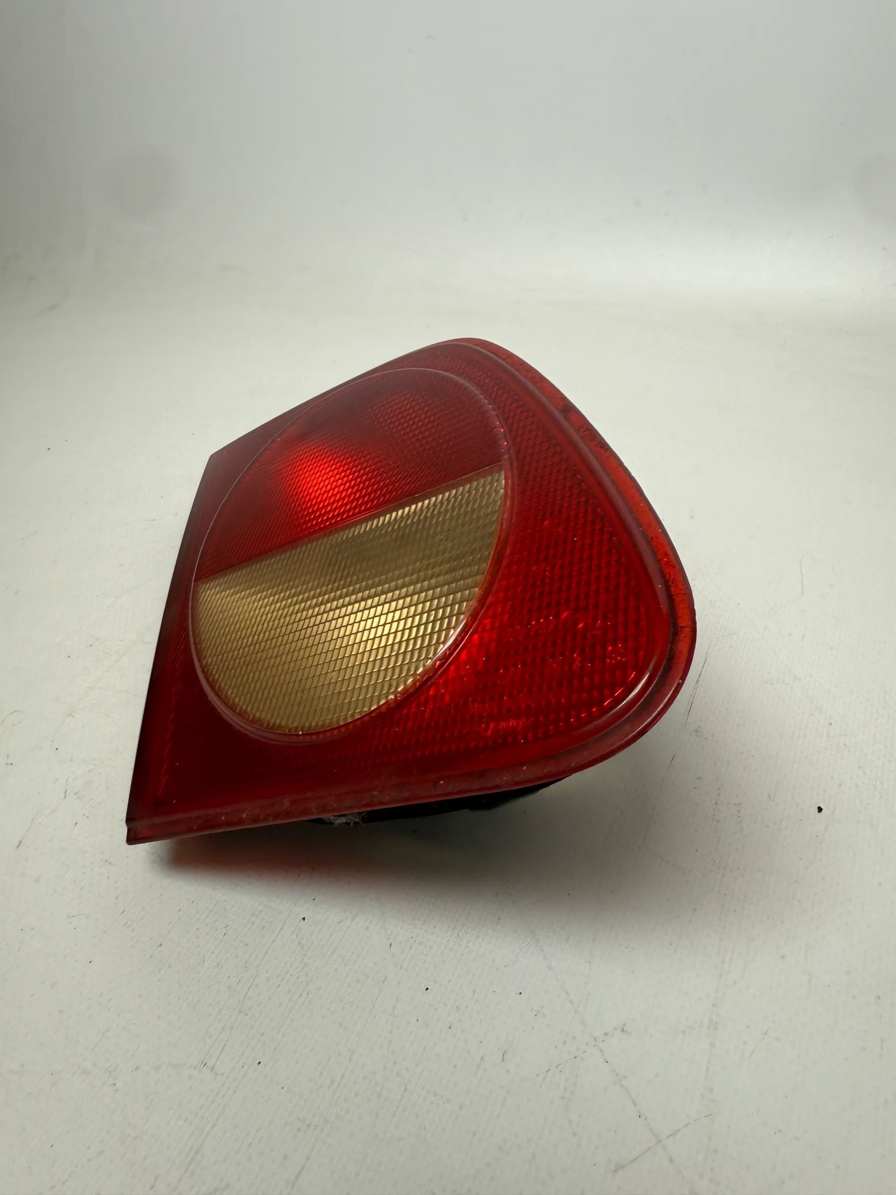 Original Mercedes E-Klasse (W210) Rückleuchte Links Hinten A2108200964