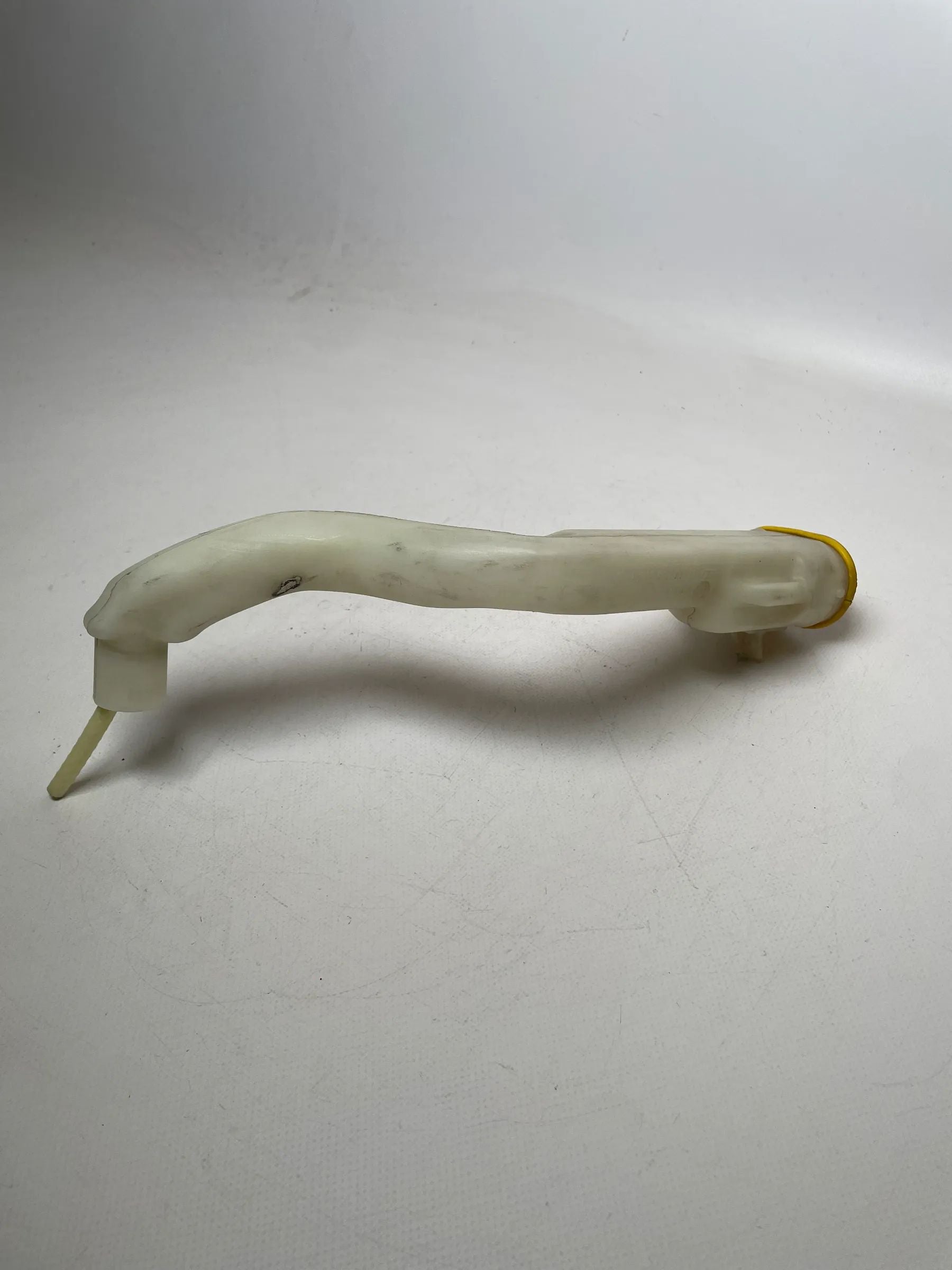 Original Mercedes-Benz C220 (W/S/CL203) Einfüllstutzen 2038690017