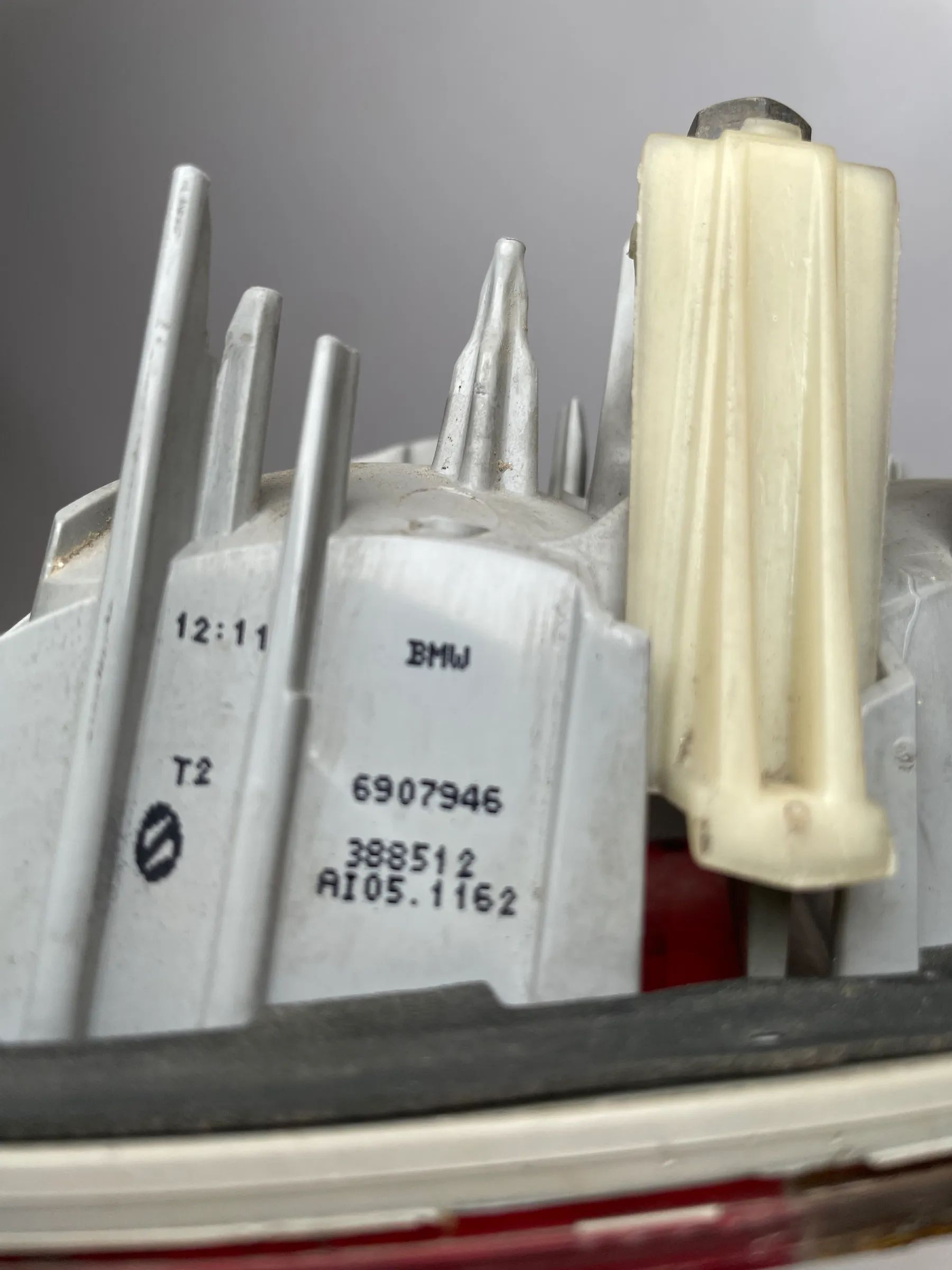 Original BMW 3er (E46) Rück- & Bremsleuchte Rechts 6907946