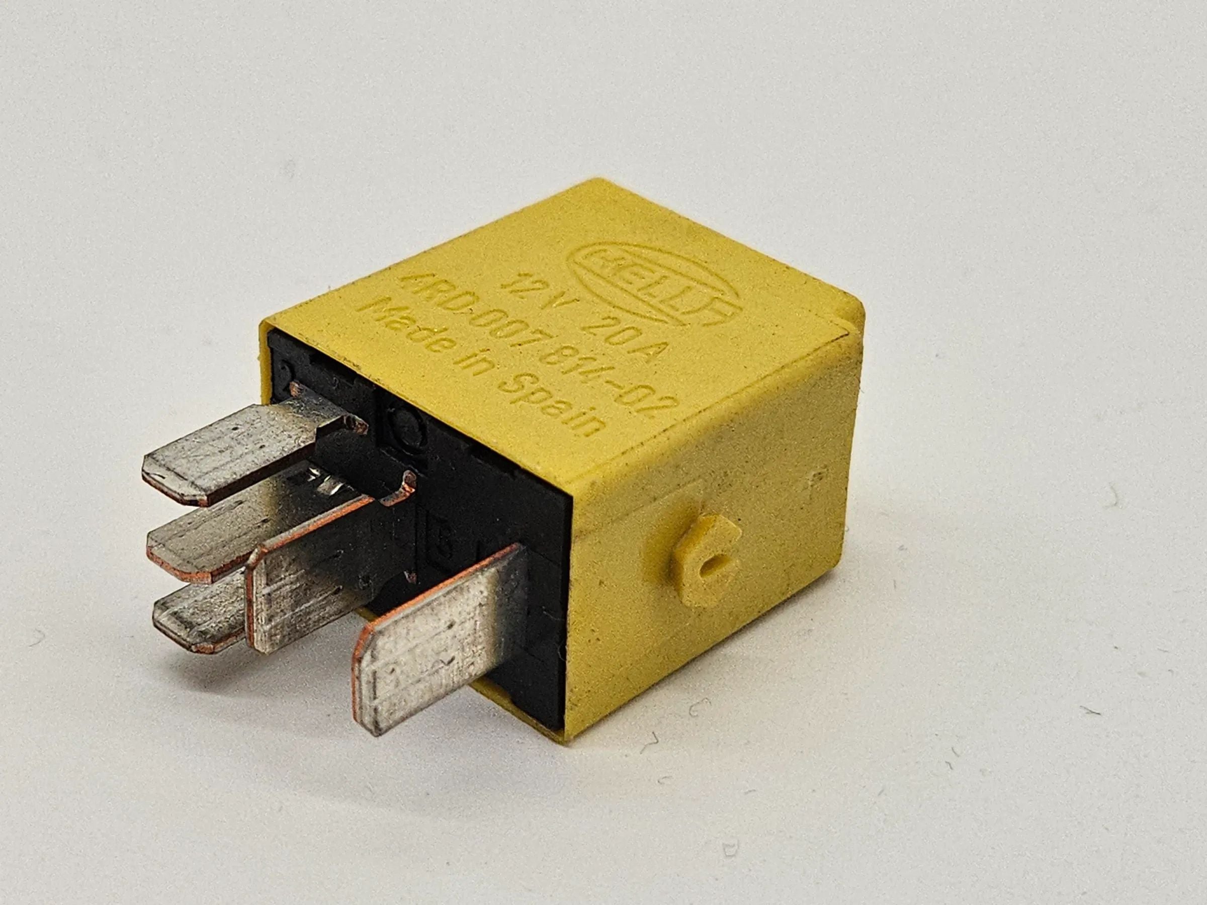 Oryginalne przekaźniki Hella Mercedes 12V 20A 0025421219 4RD007814-02