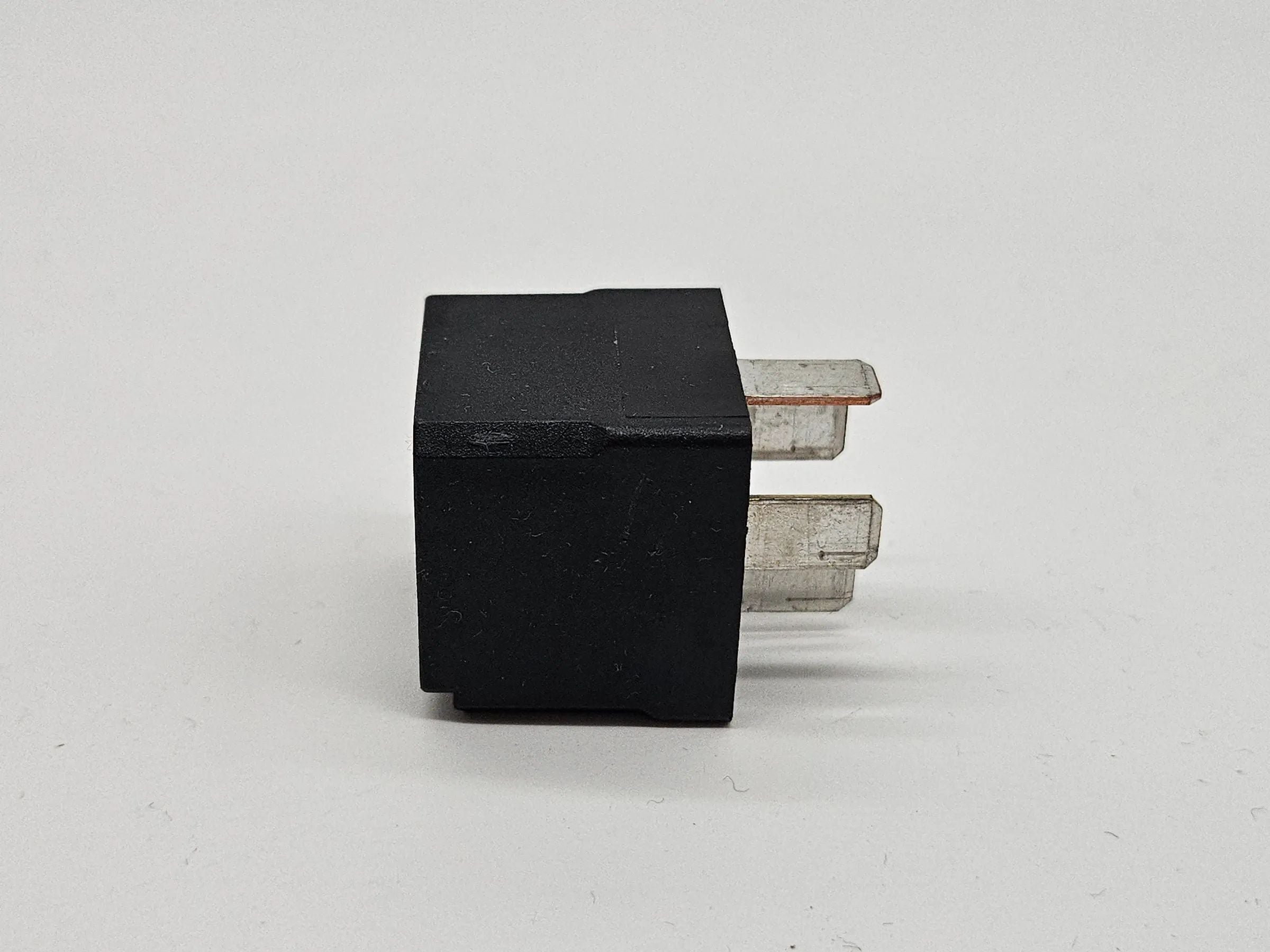 Original Opel Astra H Zafira B Multi-Function Relay Control Relay 13171831