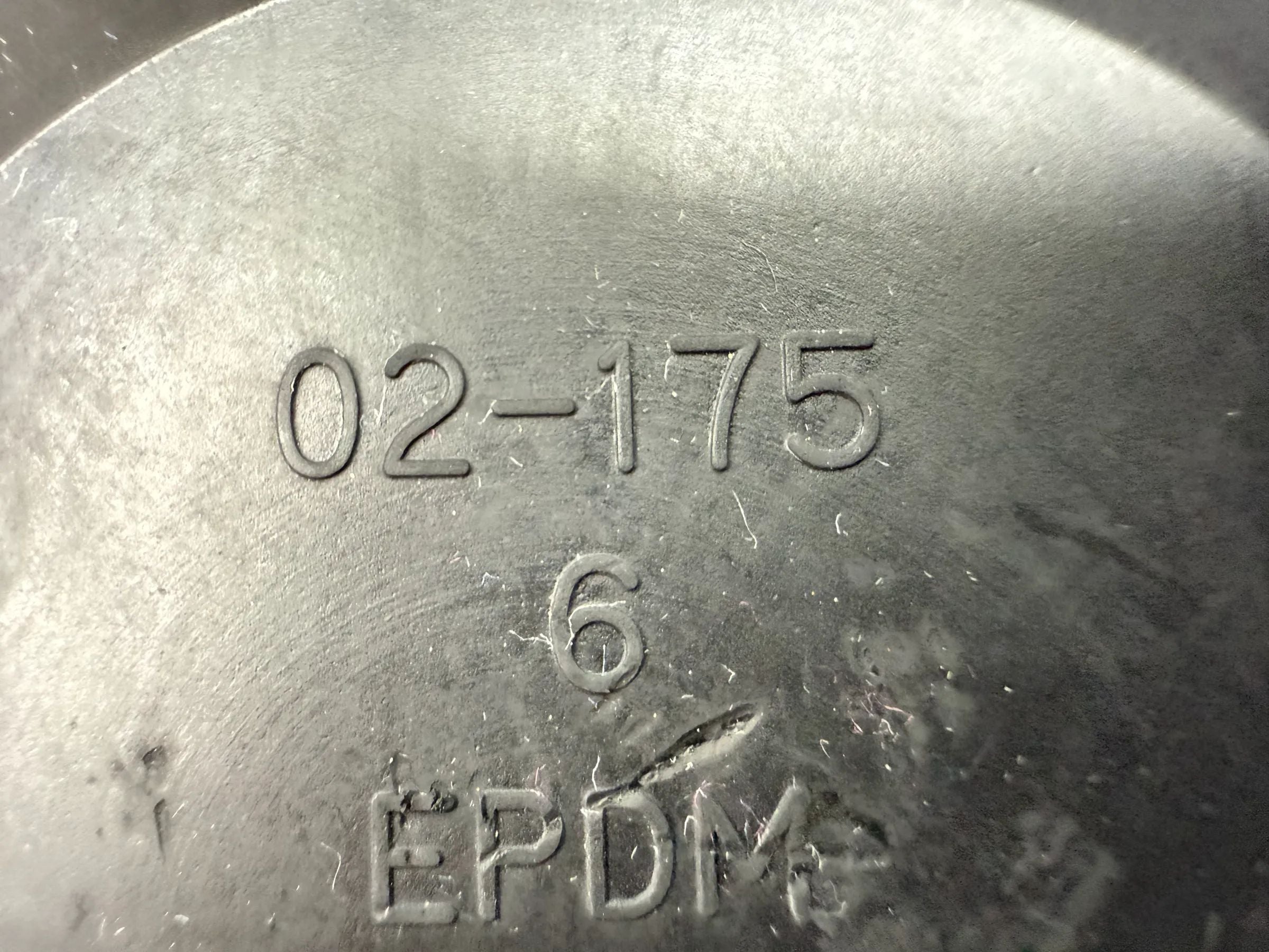 Oryginalna zaślepka reflektora Volvo V40, pokrywa plastikowa 02175