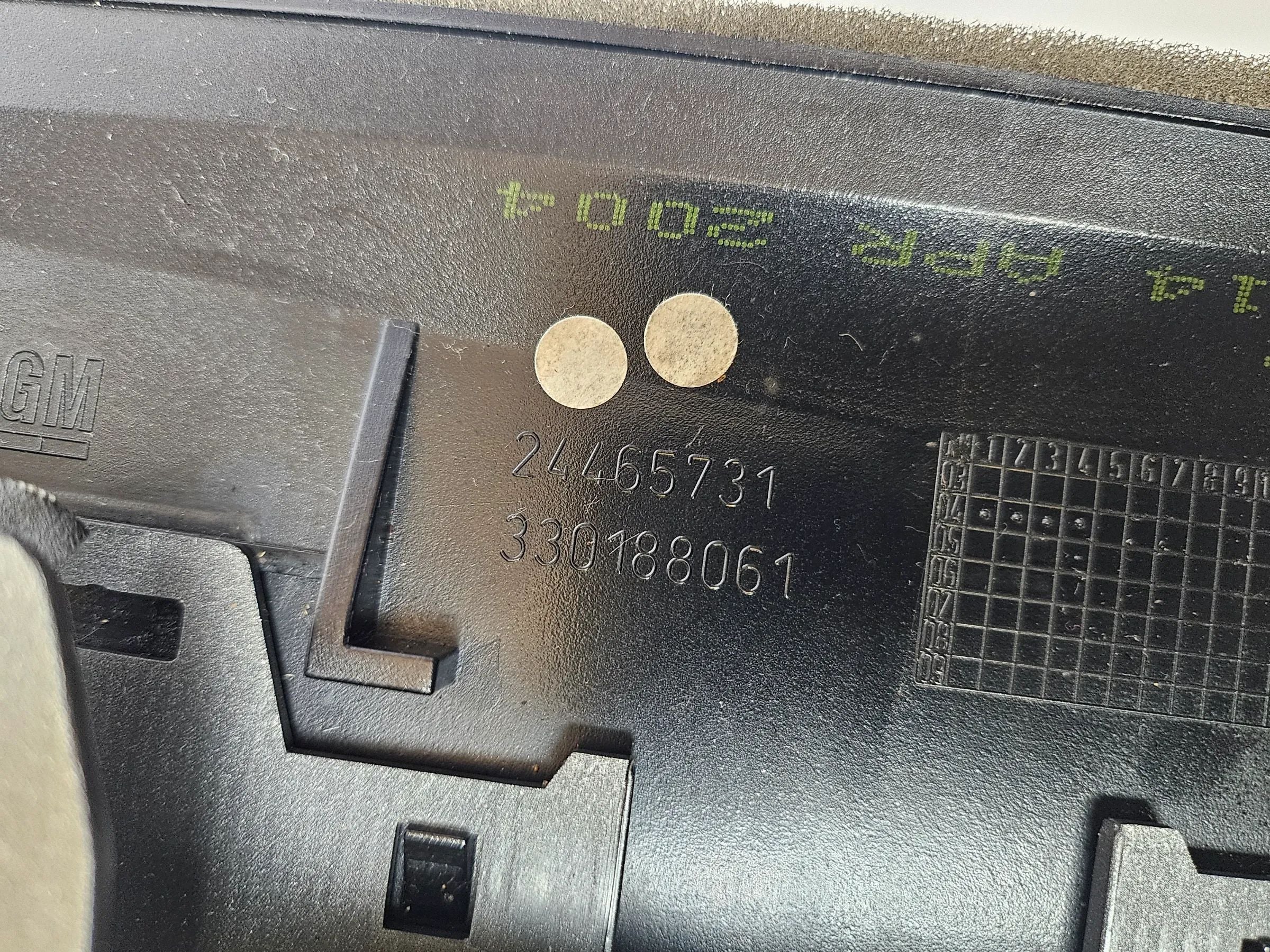 Oryginalna osłona kratki nawiewu środkowego Opel Astra H 331985437