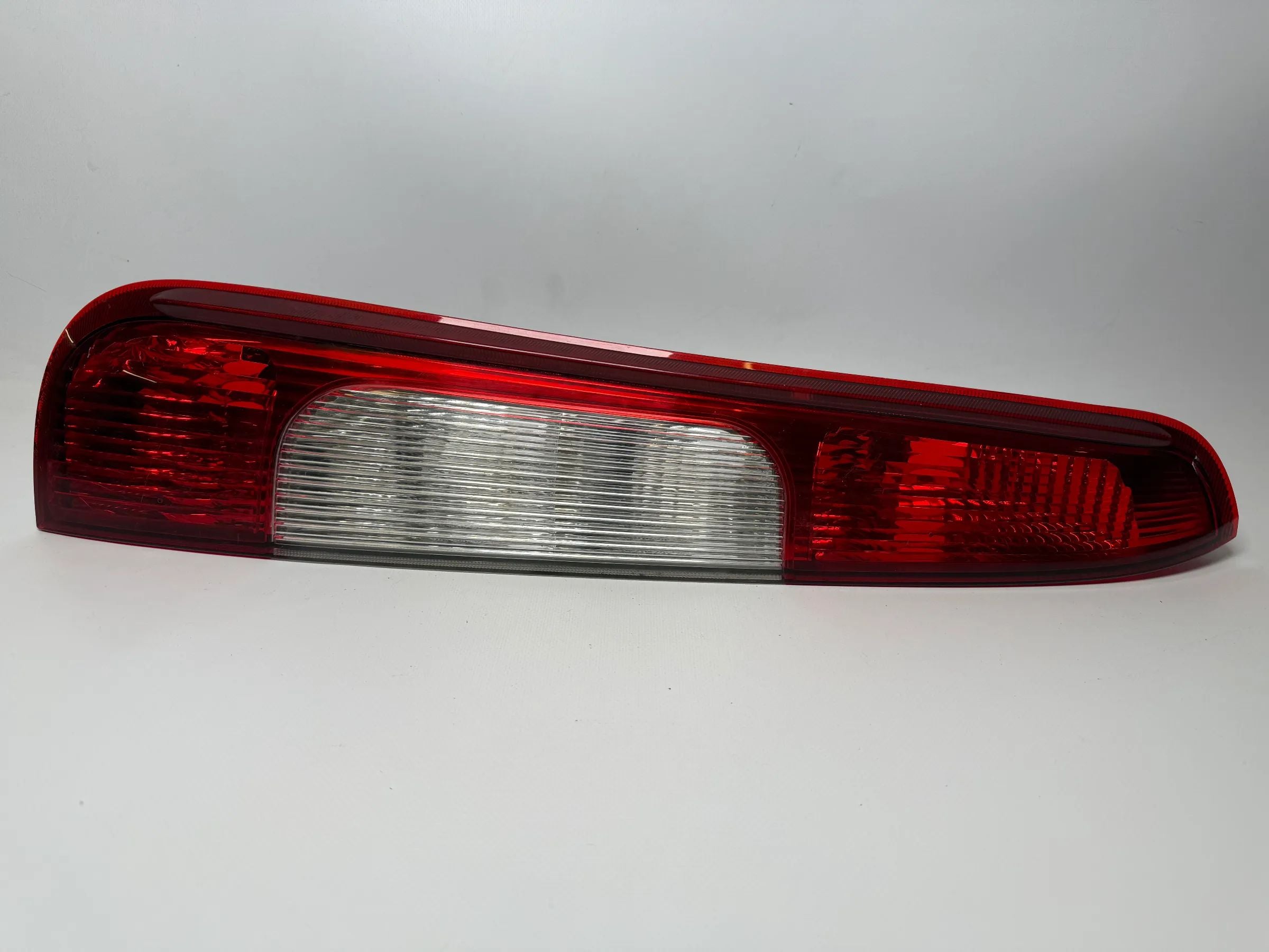 Originele Ford C-Max (DM2) Achterlicht Links 02S1-012A00-AR / 02R0-0F1583