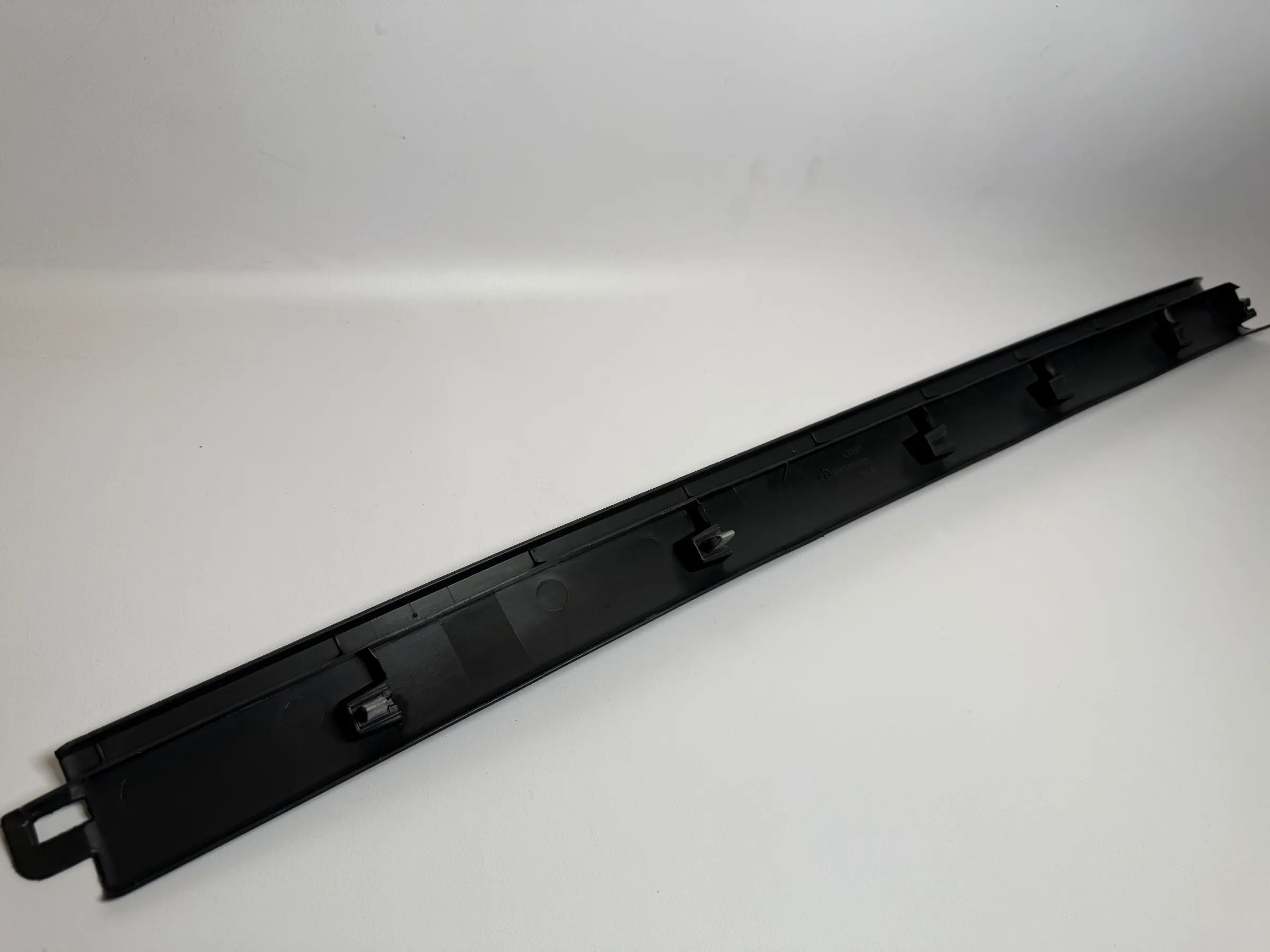 Originele Audi A3 S3 8L 2-deurs Instaplijst Voetlijst Links 8L3853905