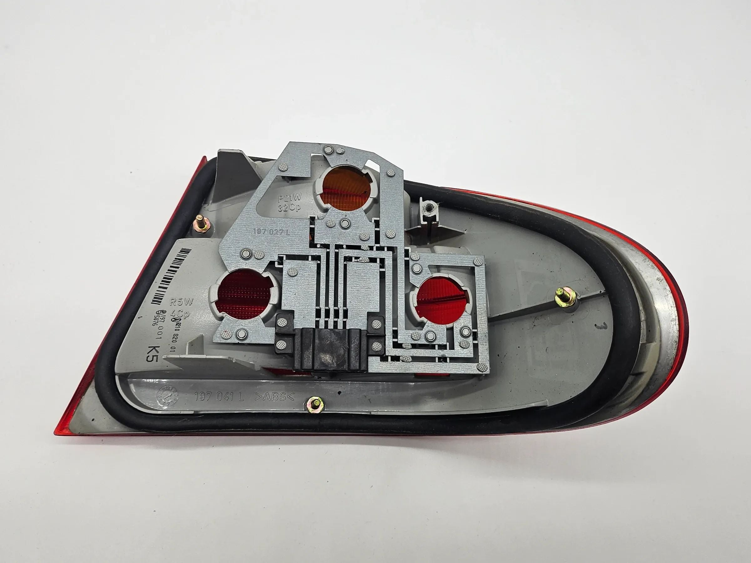 Oryginalna tylna lampa lewa Mercedes-Benz W210 E 200 A2108200164 197041L
