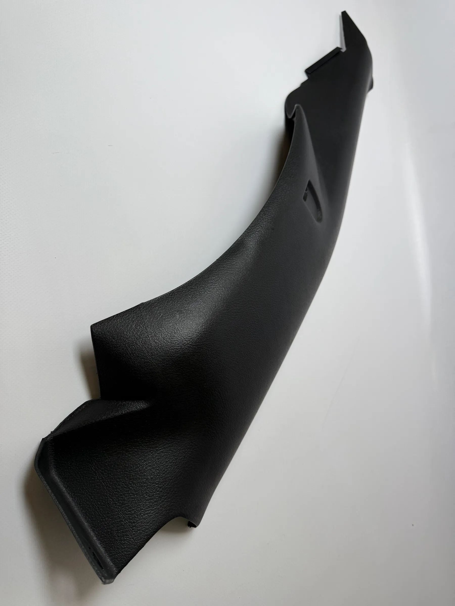 Oryginalna osłona boczna słupka C lewa VW Golf 4 IV 1J4 867 767 A