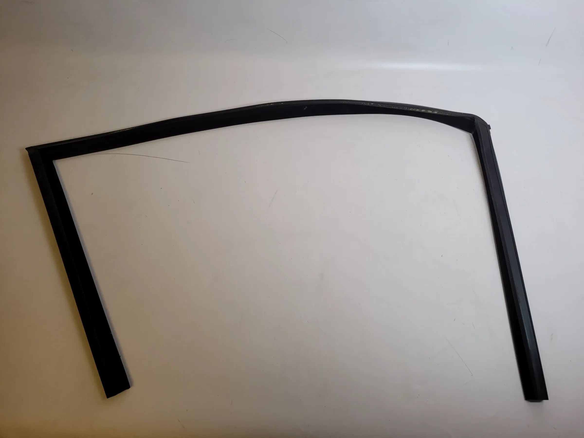 BMW 5er Touring E61 Fensterführung Dichtung Gummi Vorne Rechts Original
