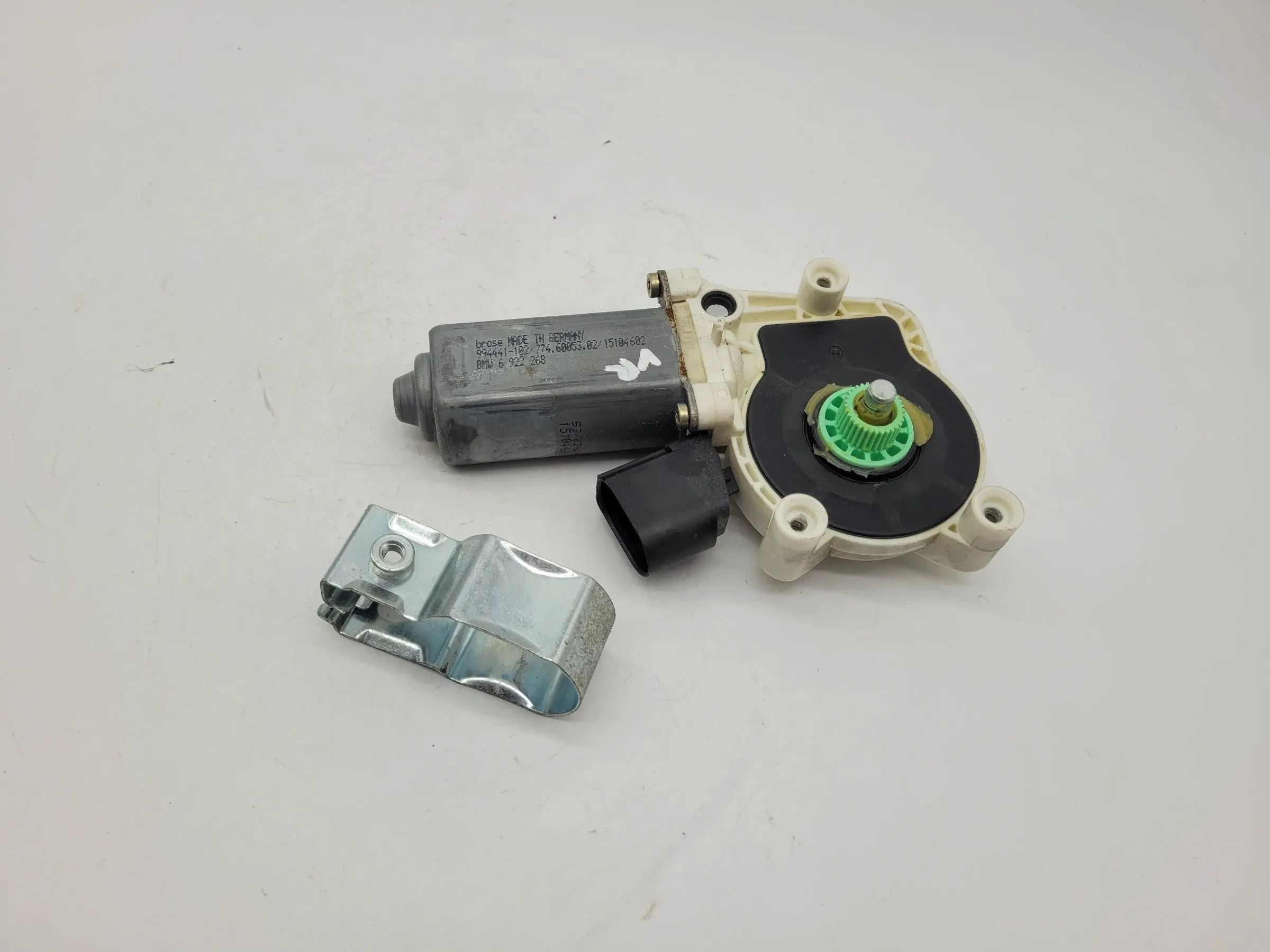 BMW 5er Touring E61 Fensterhebermotor Vorne Rechts 6922268 Original