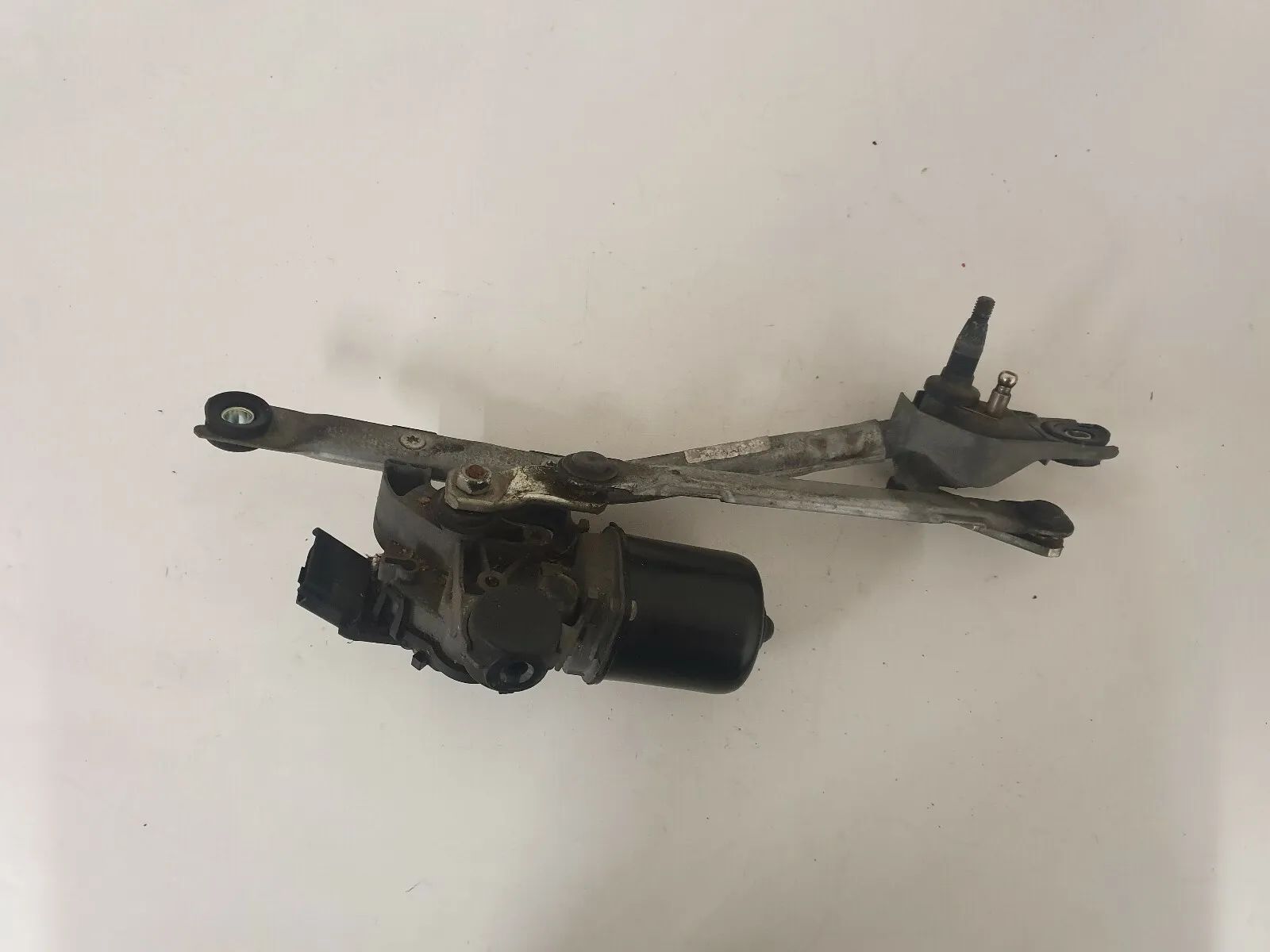 อะไหล่แท้ VALEO มอเตอร์ปัดน้ำฝนอัตโนมัติ 53565002 Peugeot 107 70 Petit Filou 05-08