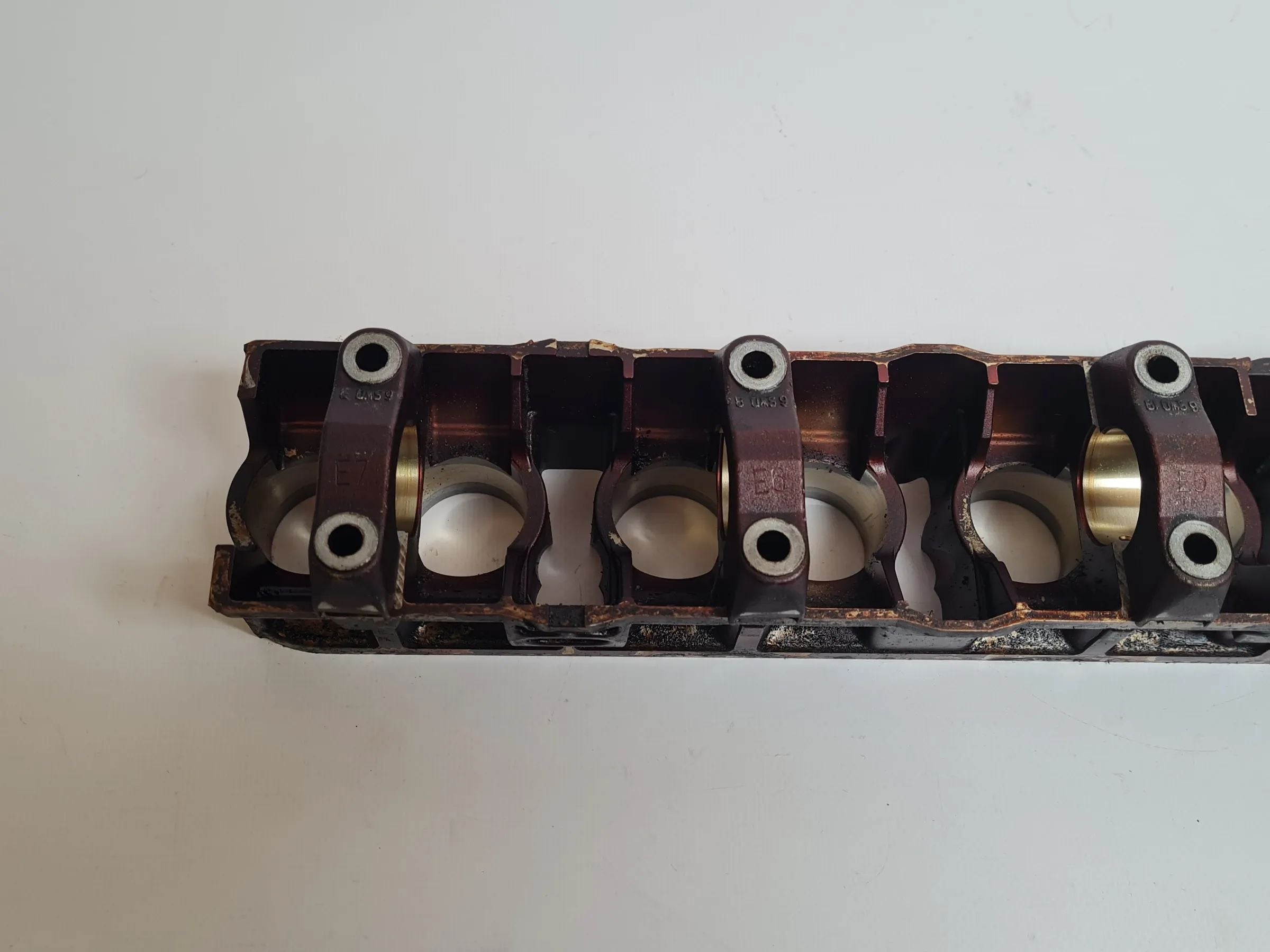 BMW X5 E53 M54B30 Nockenwellenlager Lagerschale Lagerblock Einlass 1748042 Orig.