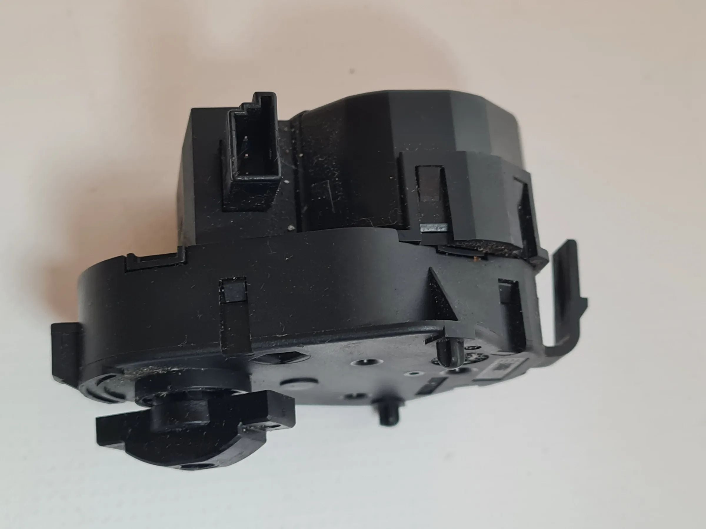 BMW 5er E39 Stellmotor Heizung Klima 6902699.9 (Original)