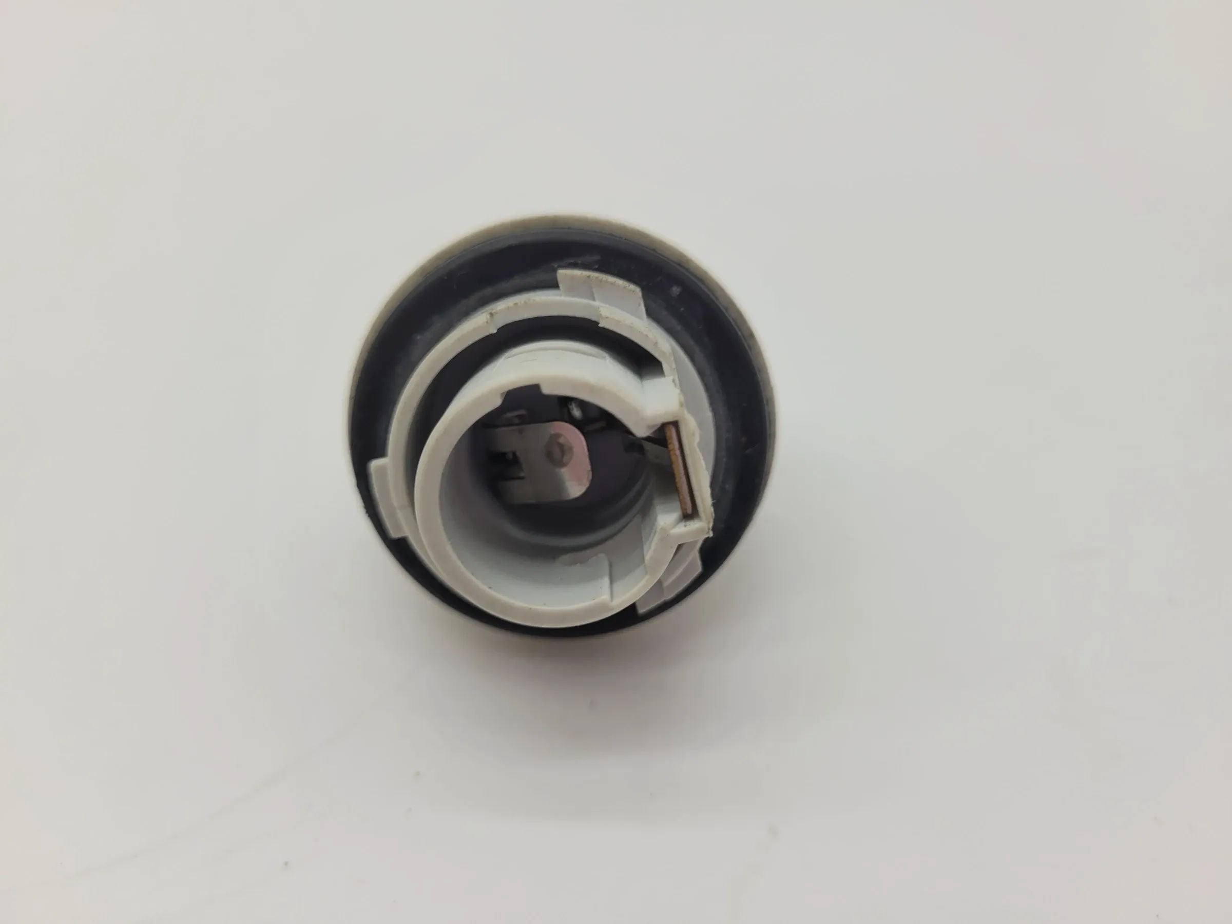 Peugeot 306 Scheinwerfer Blinker Fassung L/R (88203989/90) (Original)